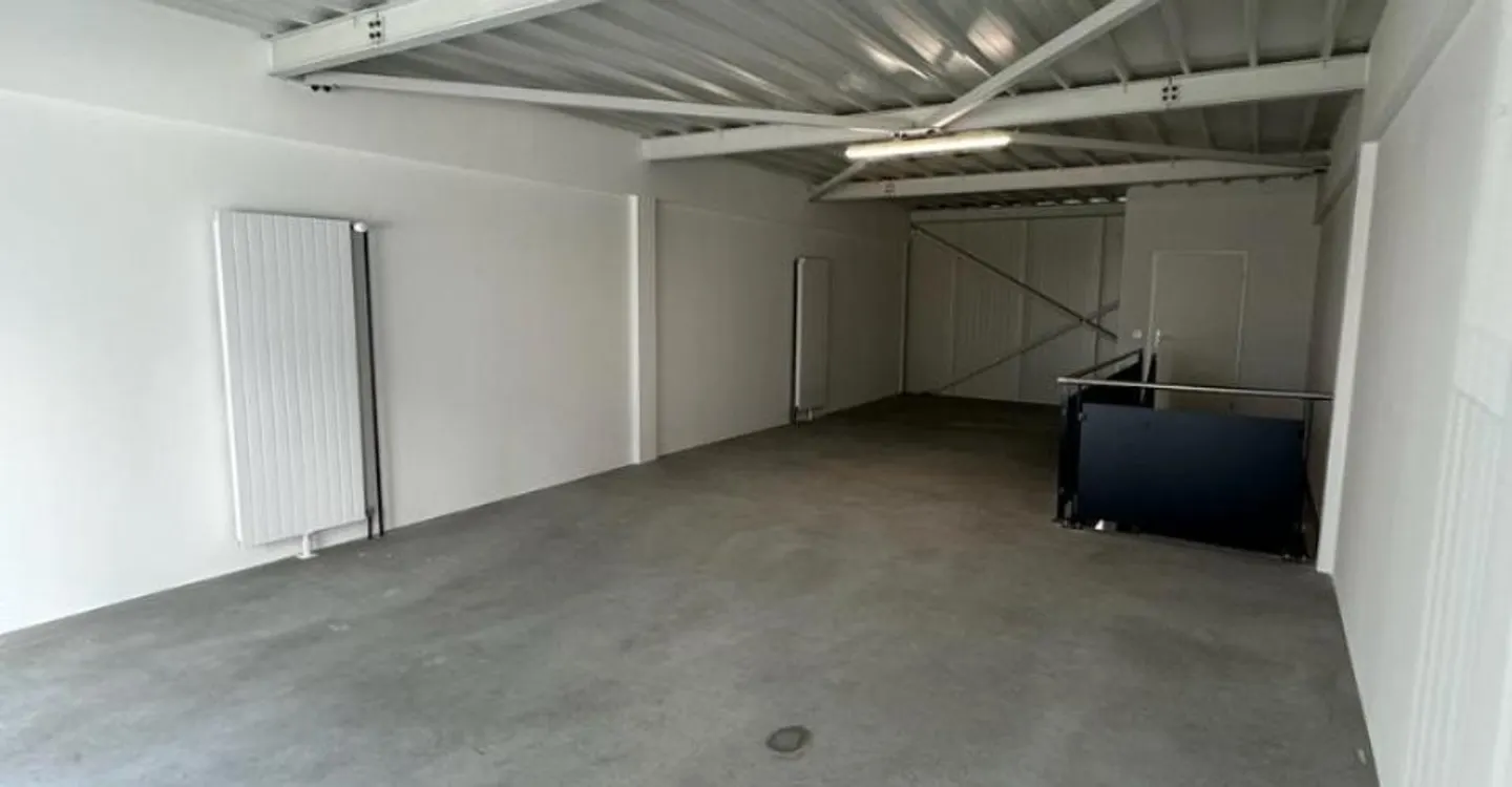 Industrial Workshop for Rent - Photo 3 of 9