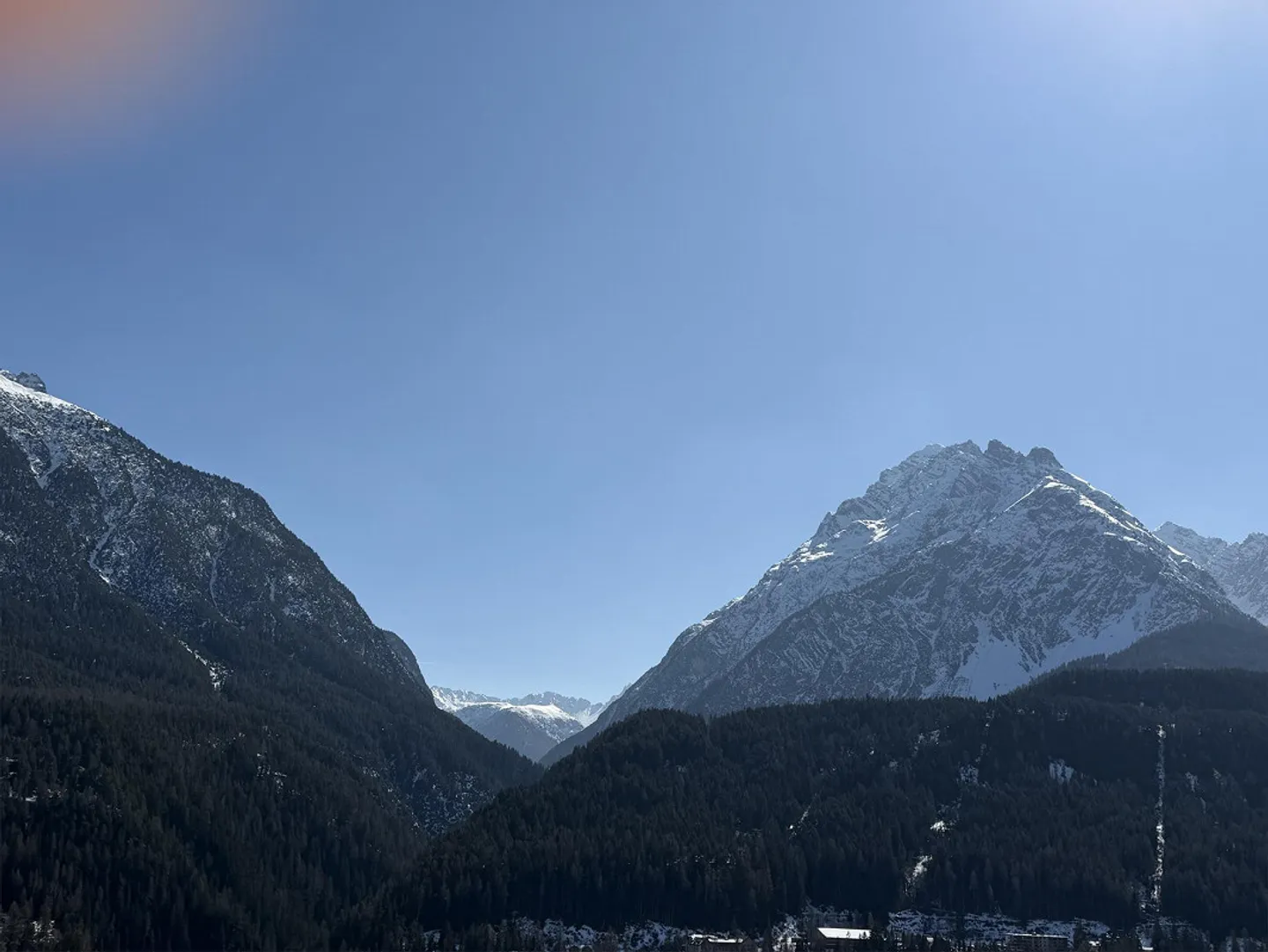 Vivere sopra i tetti di Scuol - Foto 2 di 17