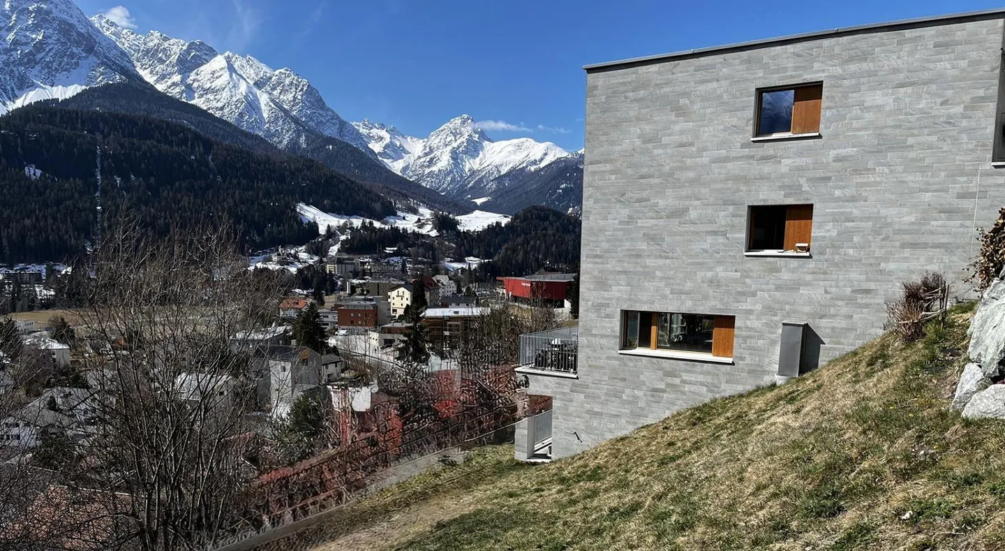 Vivere sopra i tetti di Scuol - Foto 3 di 17