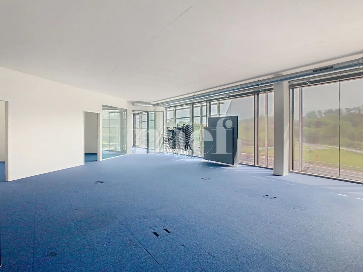 Office 4 rooms - Photo 1 of 9