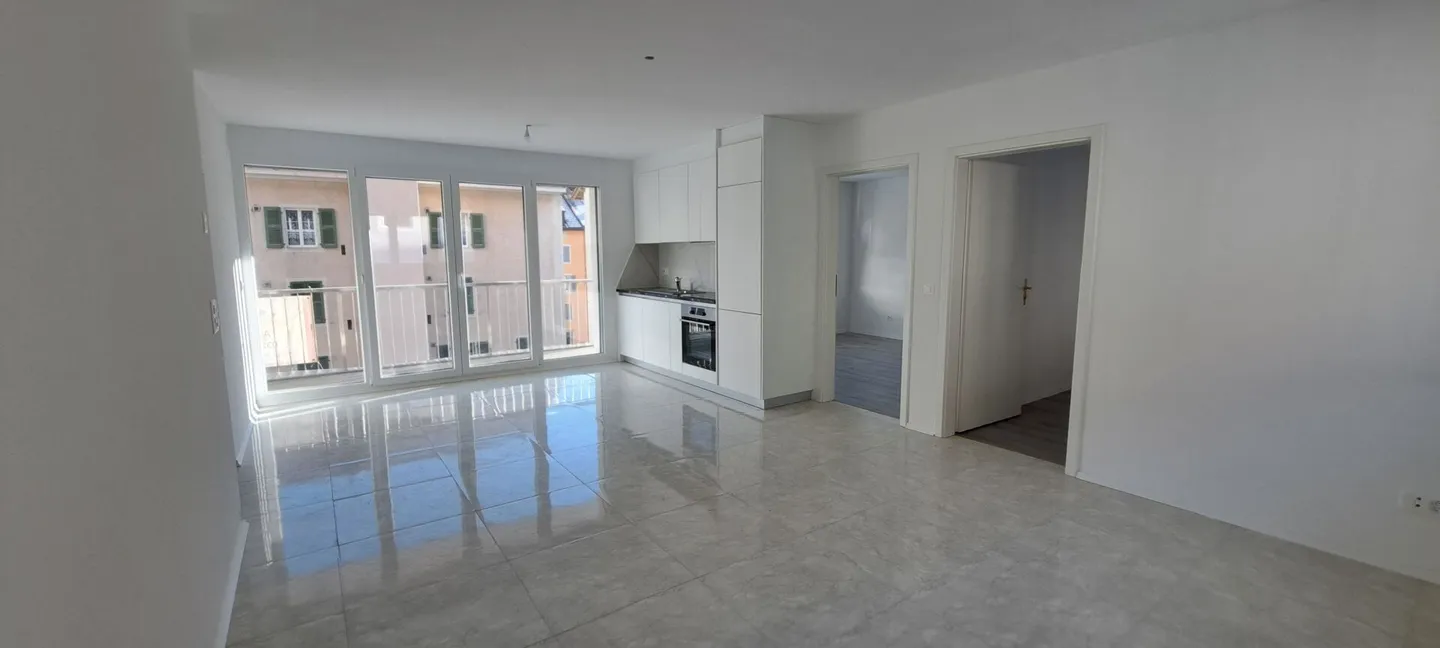 St-Imier, appartamento nuovo di 4.5 locali al 3° piano con balcone - Foto 3 di 11