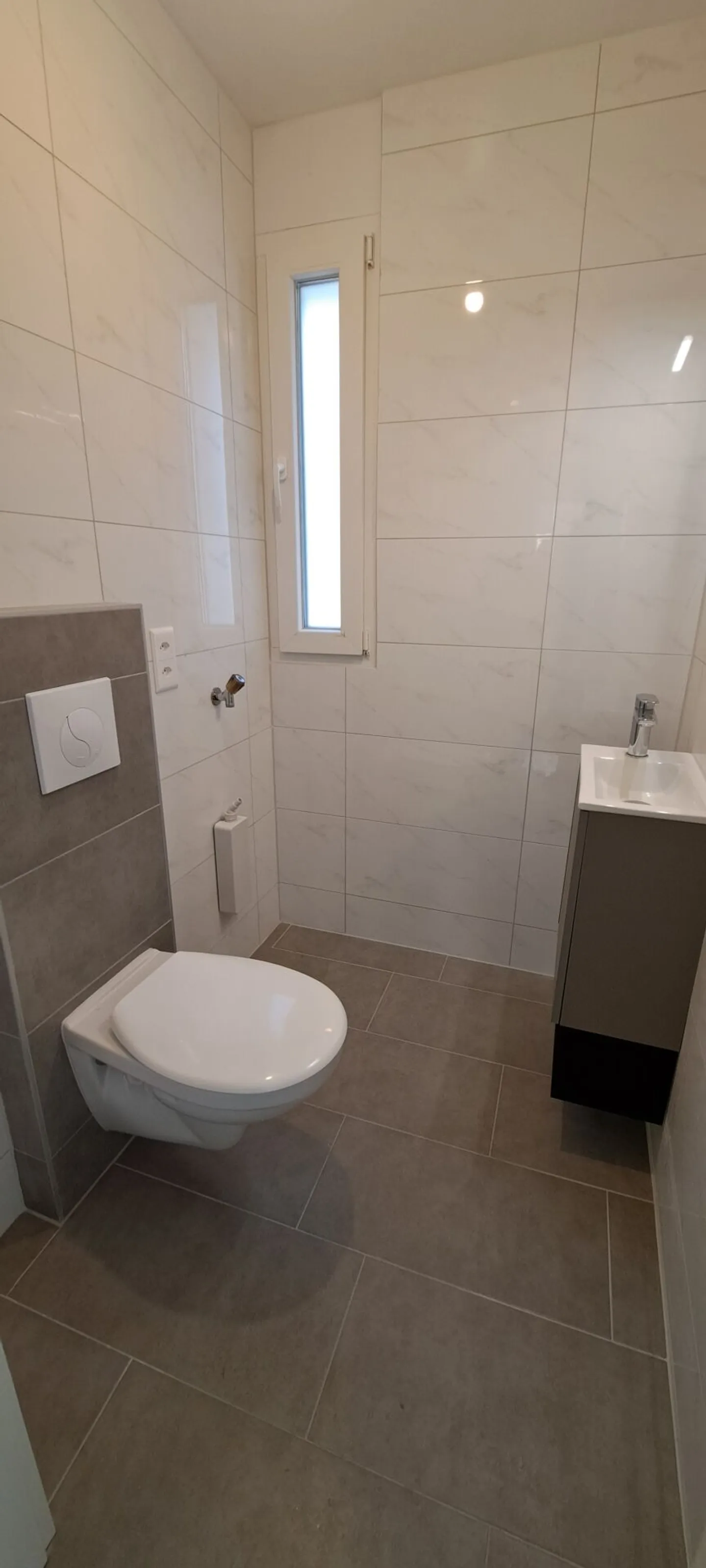 St-Imier, appartamento nuovo di 4.5 locali al 3° piano con balcone - Foto 5 di 11
