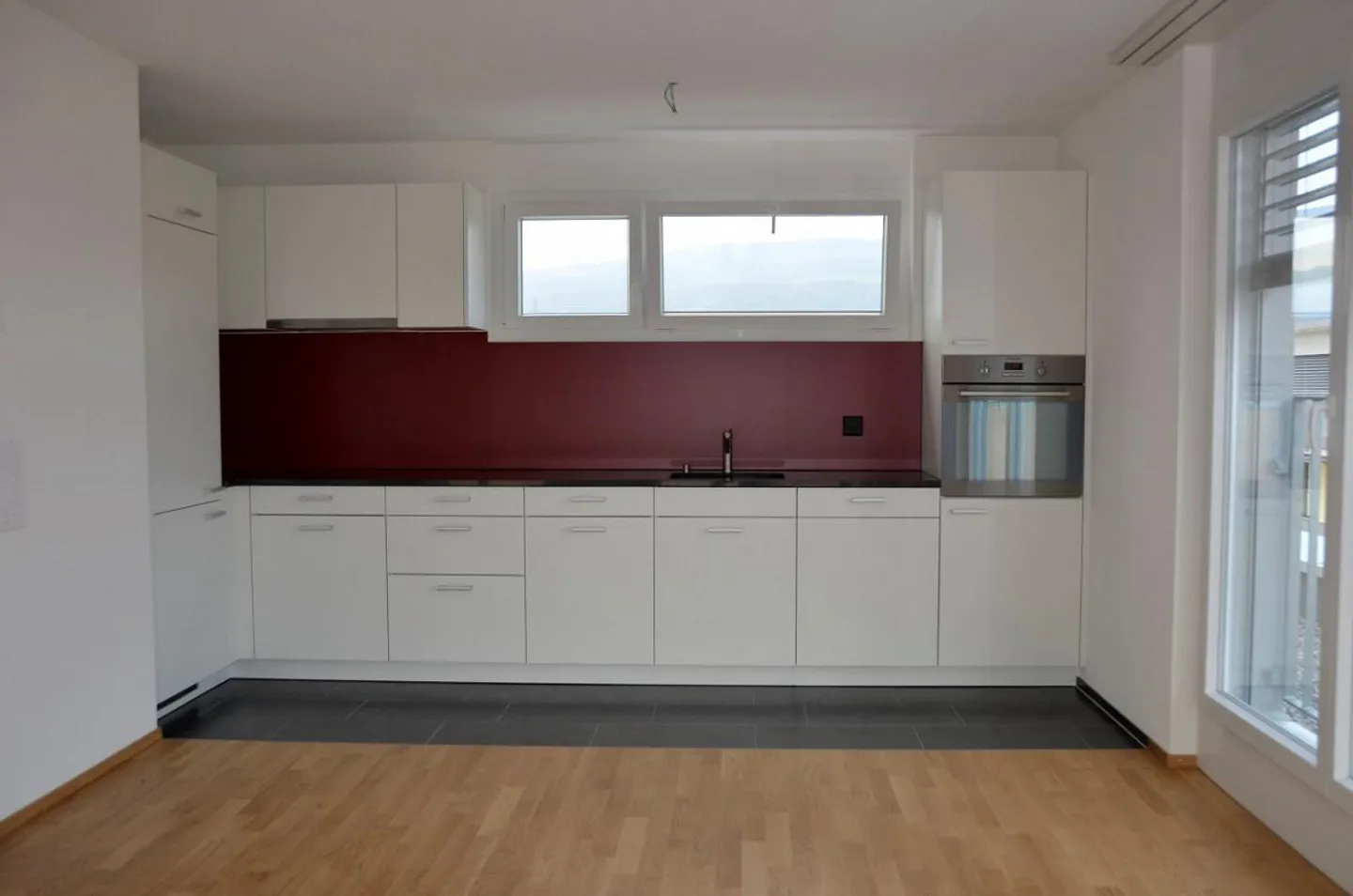 Appartement penthouse lumineux de 2,5 pièces - Photo 5 sur 10
