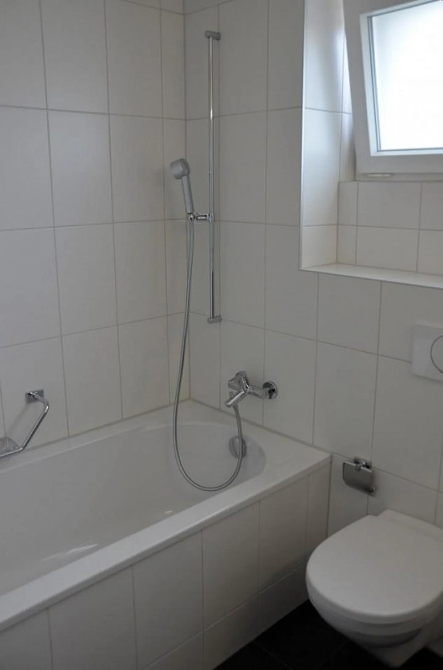 Appartement penthouse lumineux de 2,5 pièces - Photo 7 sur 10