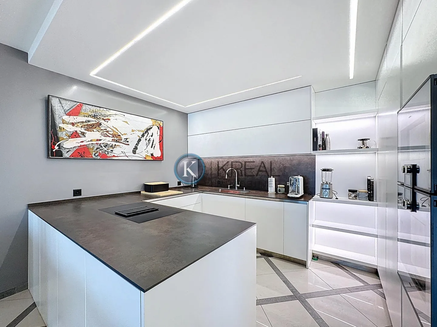 Rare à vendre : Appartement de luxe avec terrasse et panorama à couper le souffle ! - Photo 2 sur 10