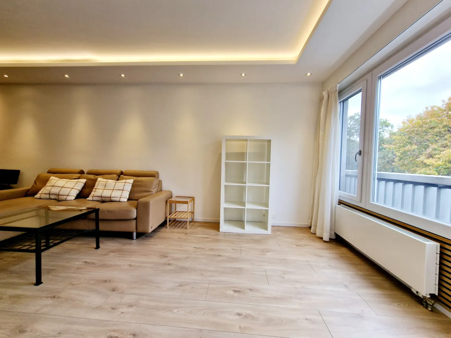 Exclusive Sale Luxurious, Comfortable Apartment with Indoor and Outdoor Pools - Photo 3 of 12