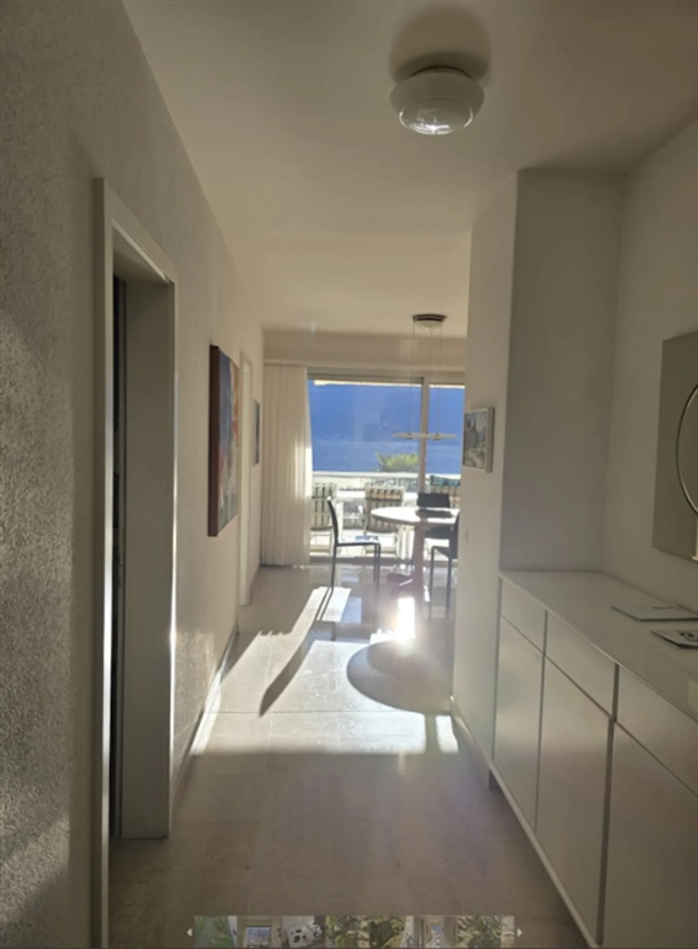 Appartement de 4,5 pièces au dernier étage avec une vue splendide sur le lac - Photo 6 sur 17