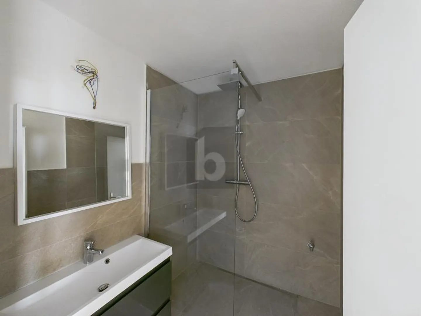 Renovierte Wohnung mit Balkon - Foto 5 von 6