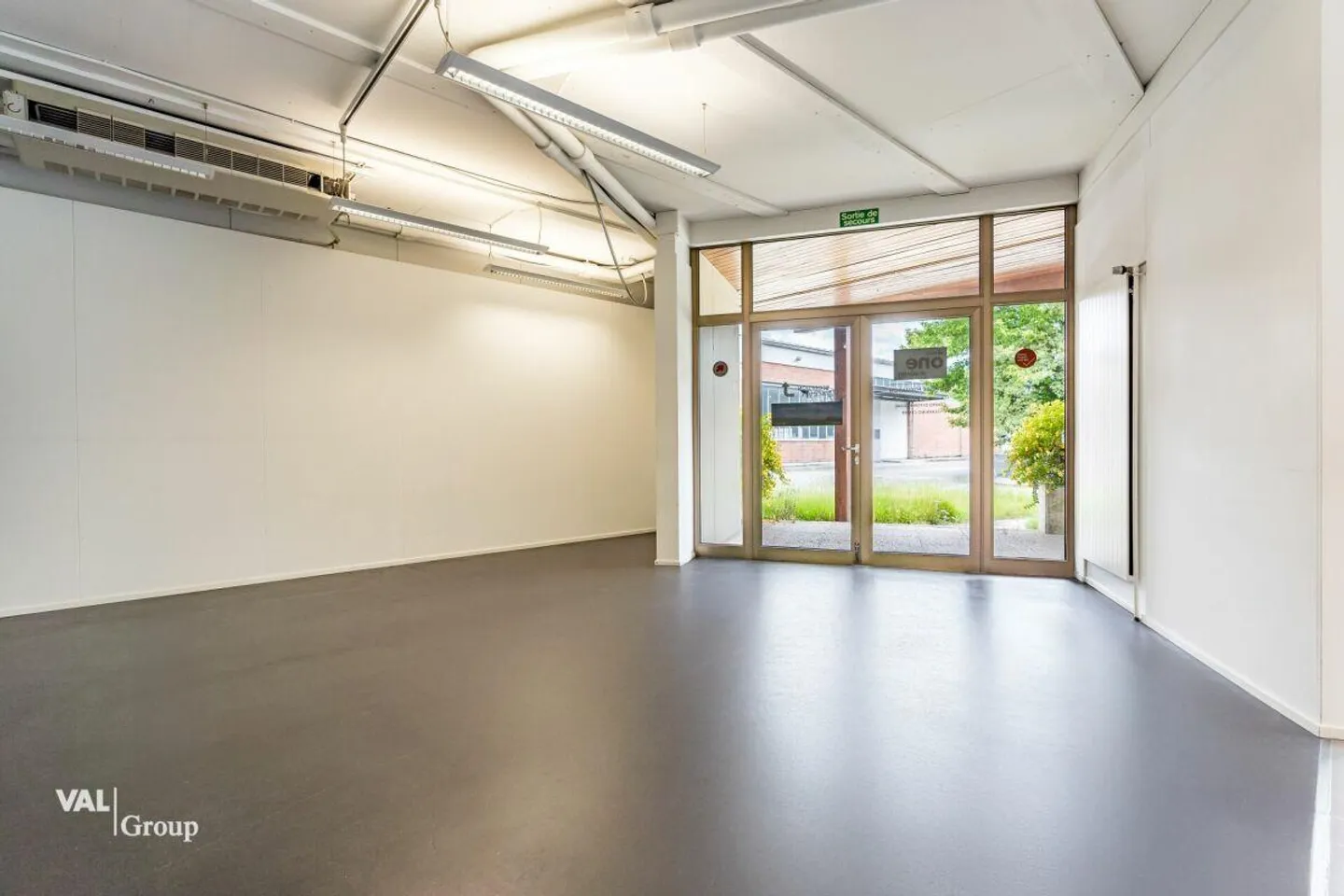 Espace de bureau moderne à Aigle - Photo 15 sur 20