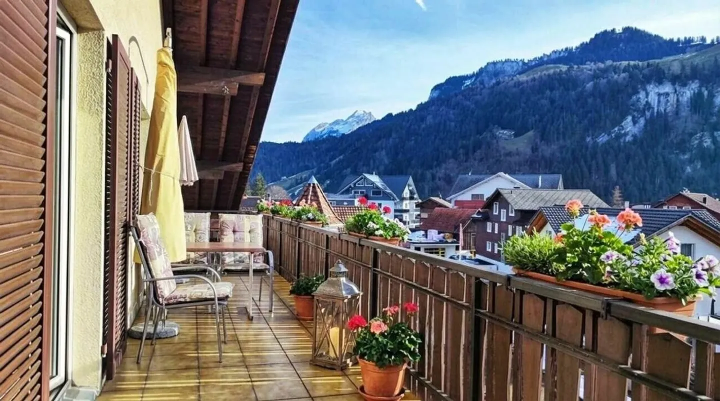 Beaucoup d'espace pour vivre avec panorama sur les montagnes - Photo 4 sur 15