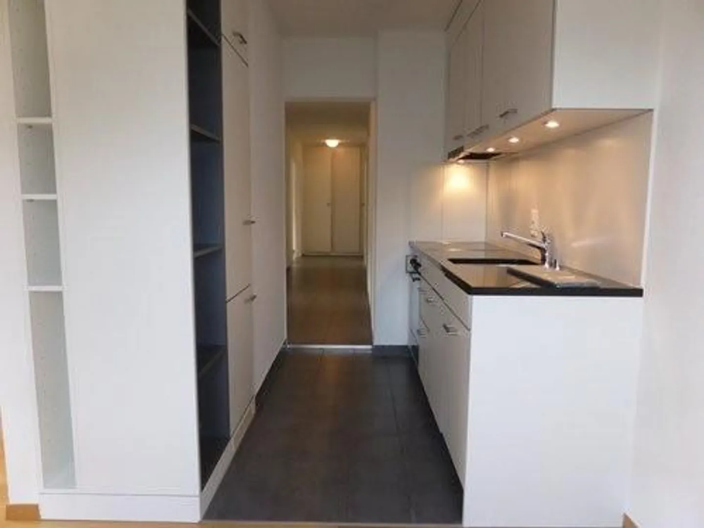 Bright apartment between Bern and Worb - Photo 2 of 12