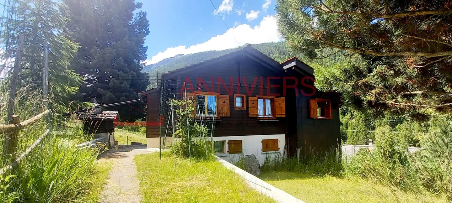 Chalet in vendita - Foto 1 di 33