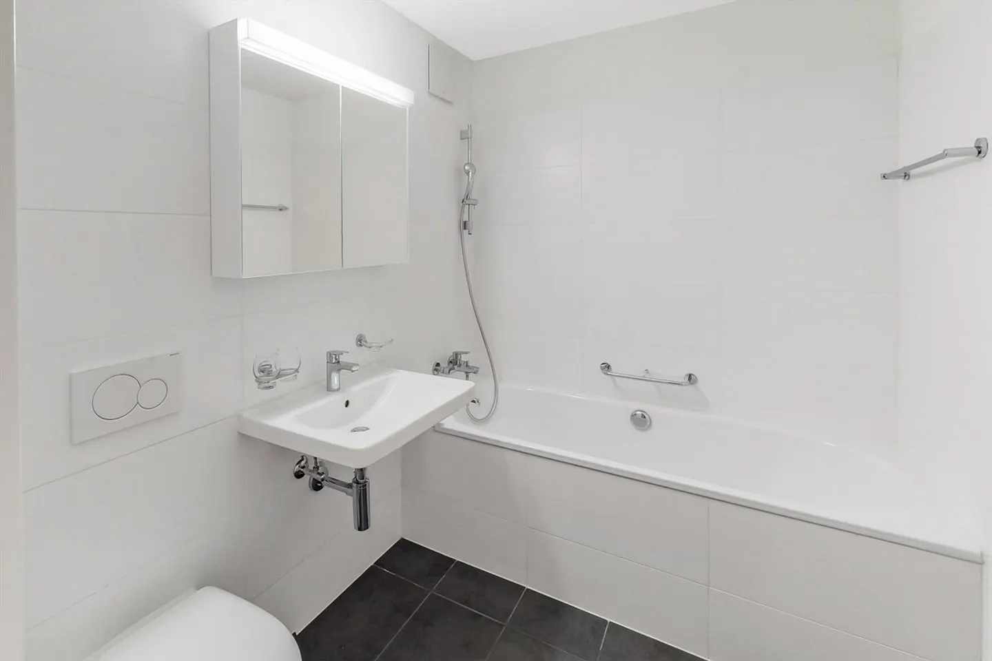 Charming Apartment in Locarno - Photo 10 of 11