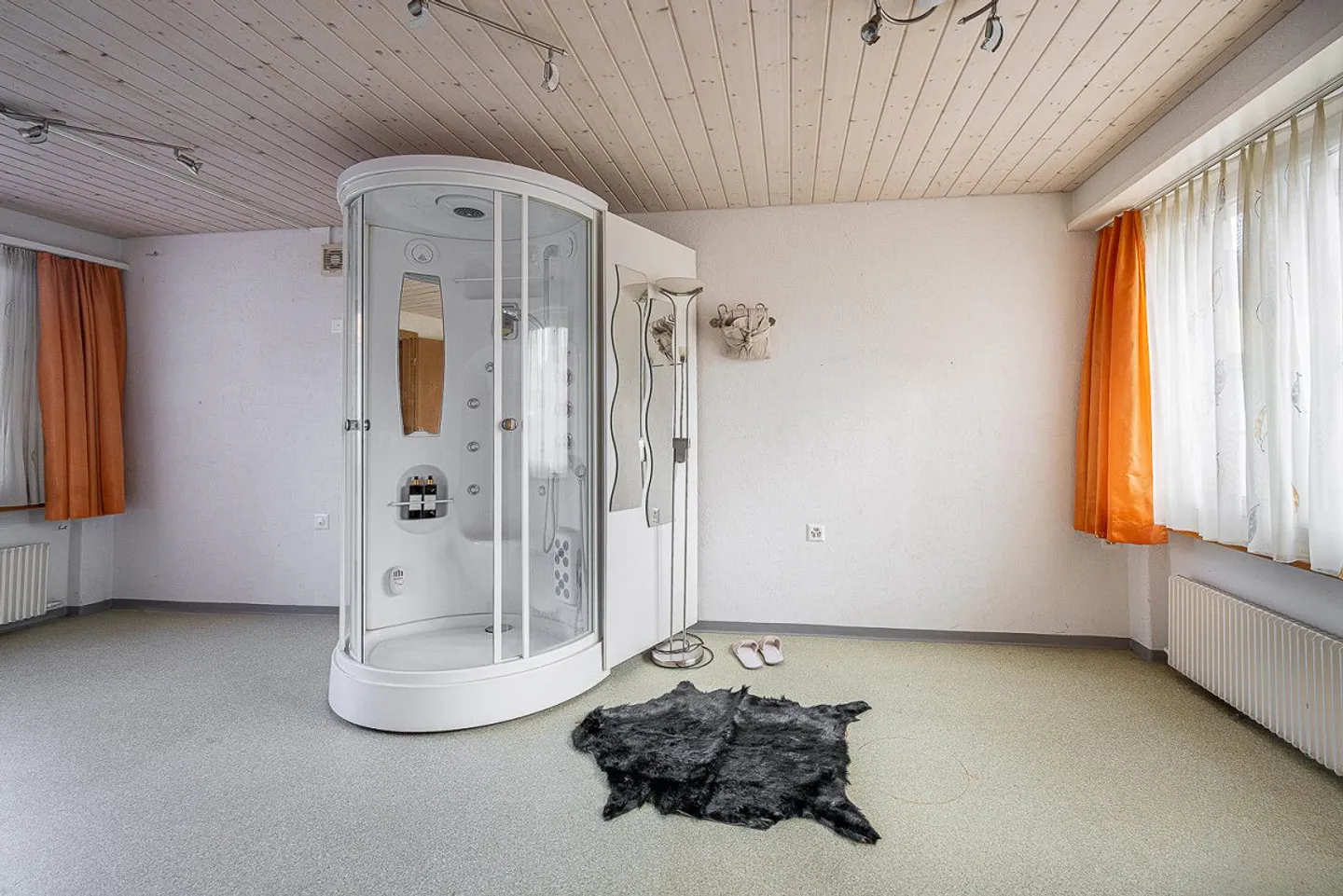 Maison à deux familles avec potentiel - Photo 21 sur 26