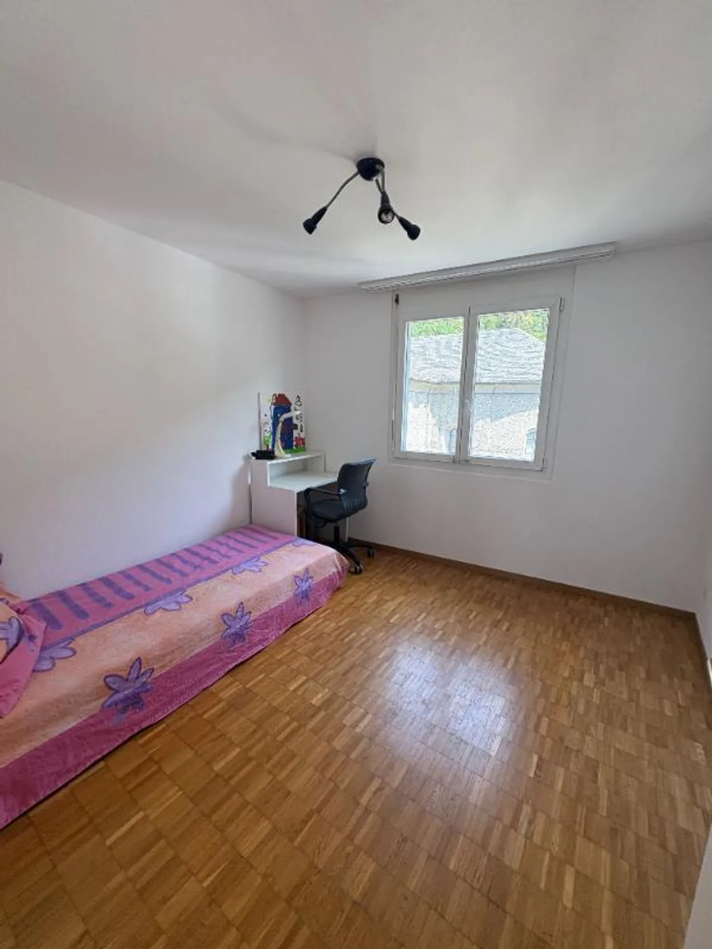 «Elegant 3.5 -room apartment with panoramic views, a stone's throw from the heart of Locarno» - Foto 4 di 10
