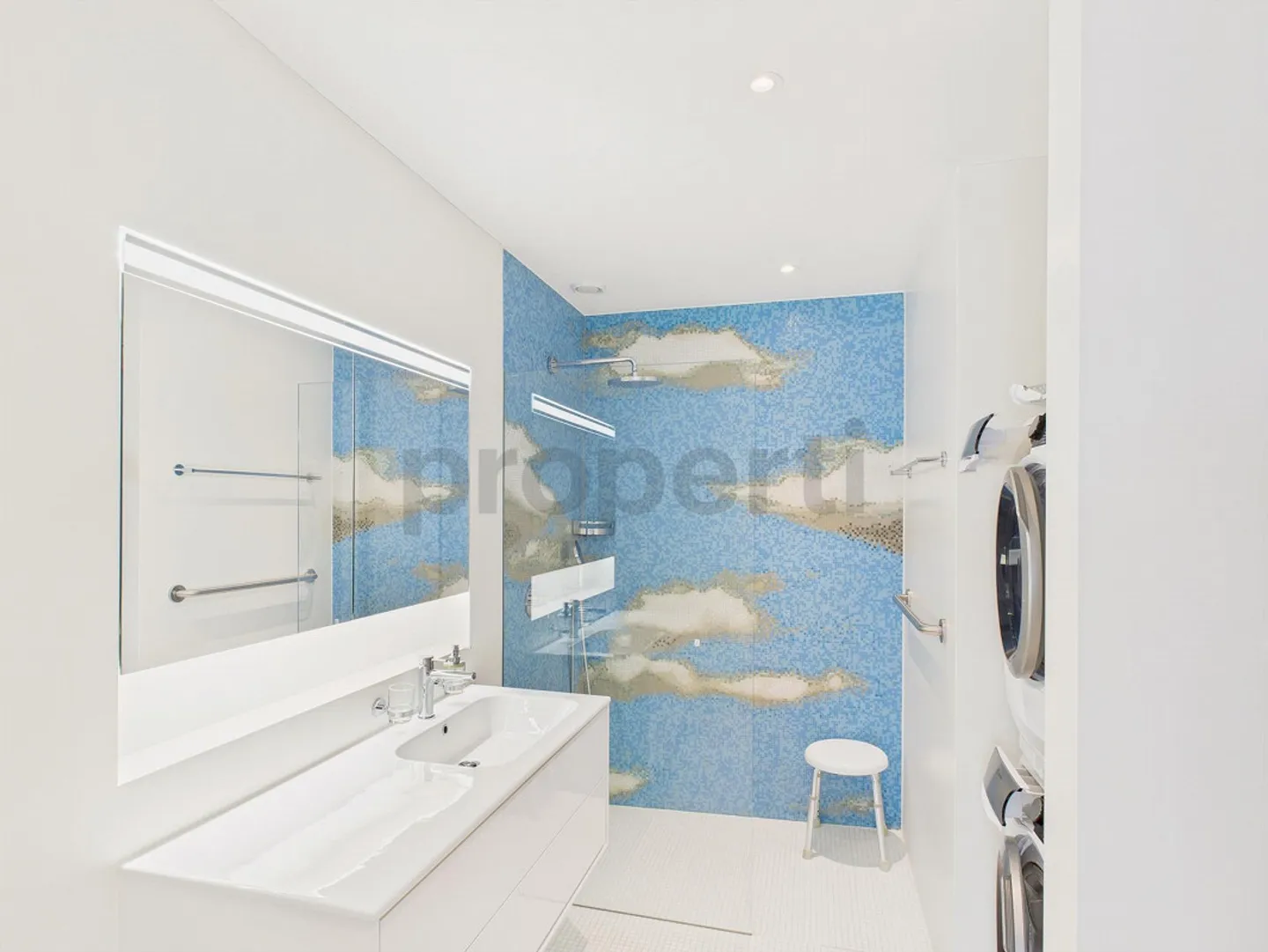 Modern 2.5-room apartment with large terrace in Waldegg near Uitikon - Photo 9 of 14