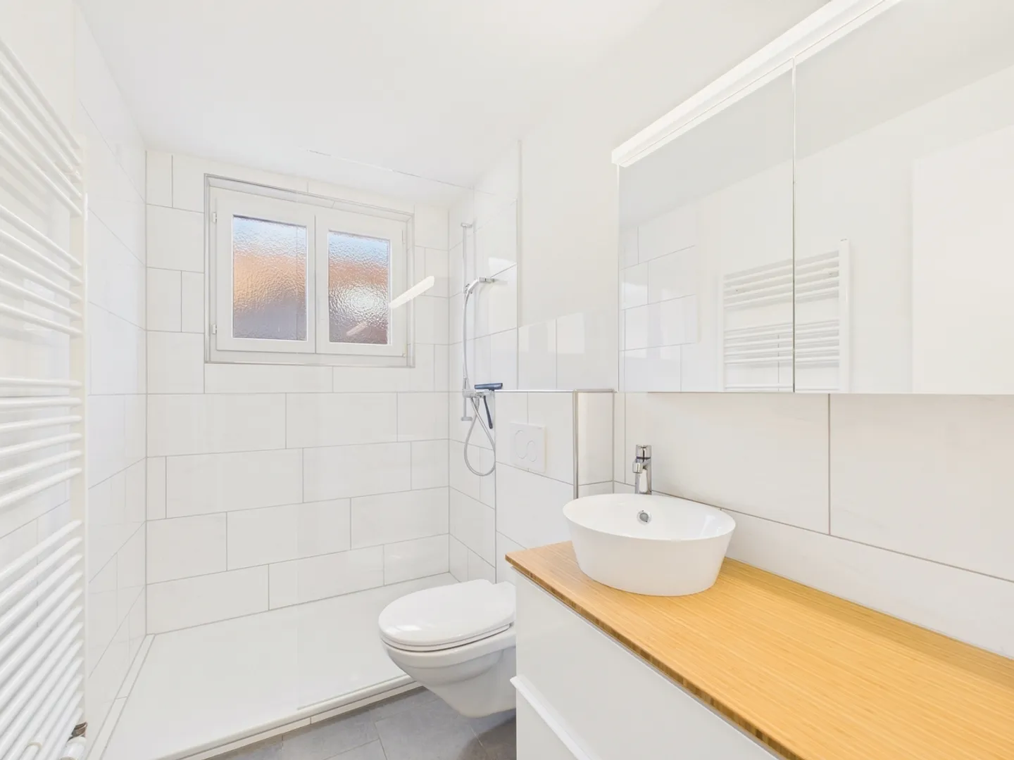 Appartamento ristrutturato di 4,5 stanze a Leibstadt, AG - Foto 7 di 11