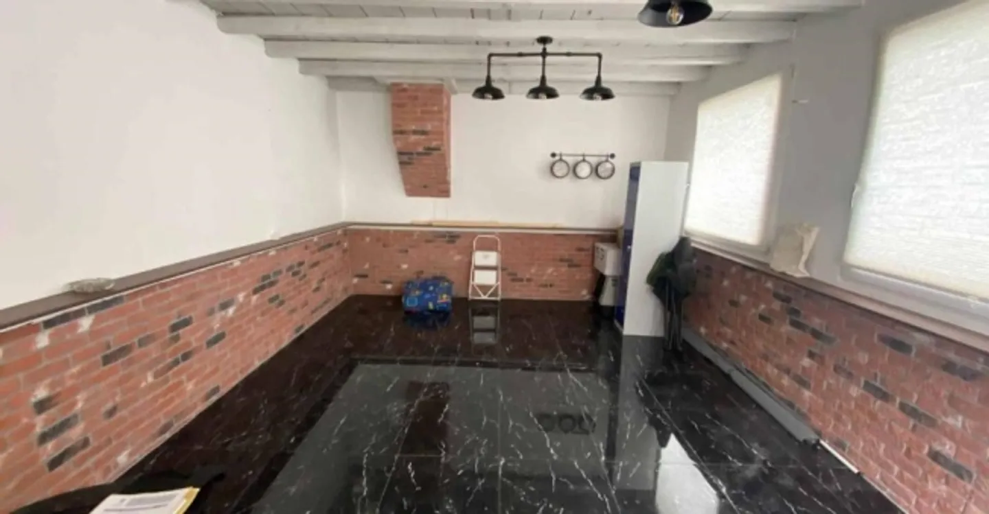 Laboratorio con Garage - Foto 3 di 7