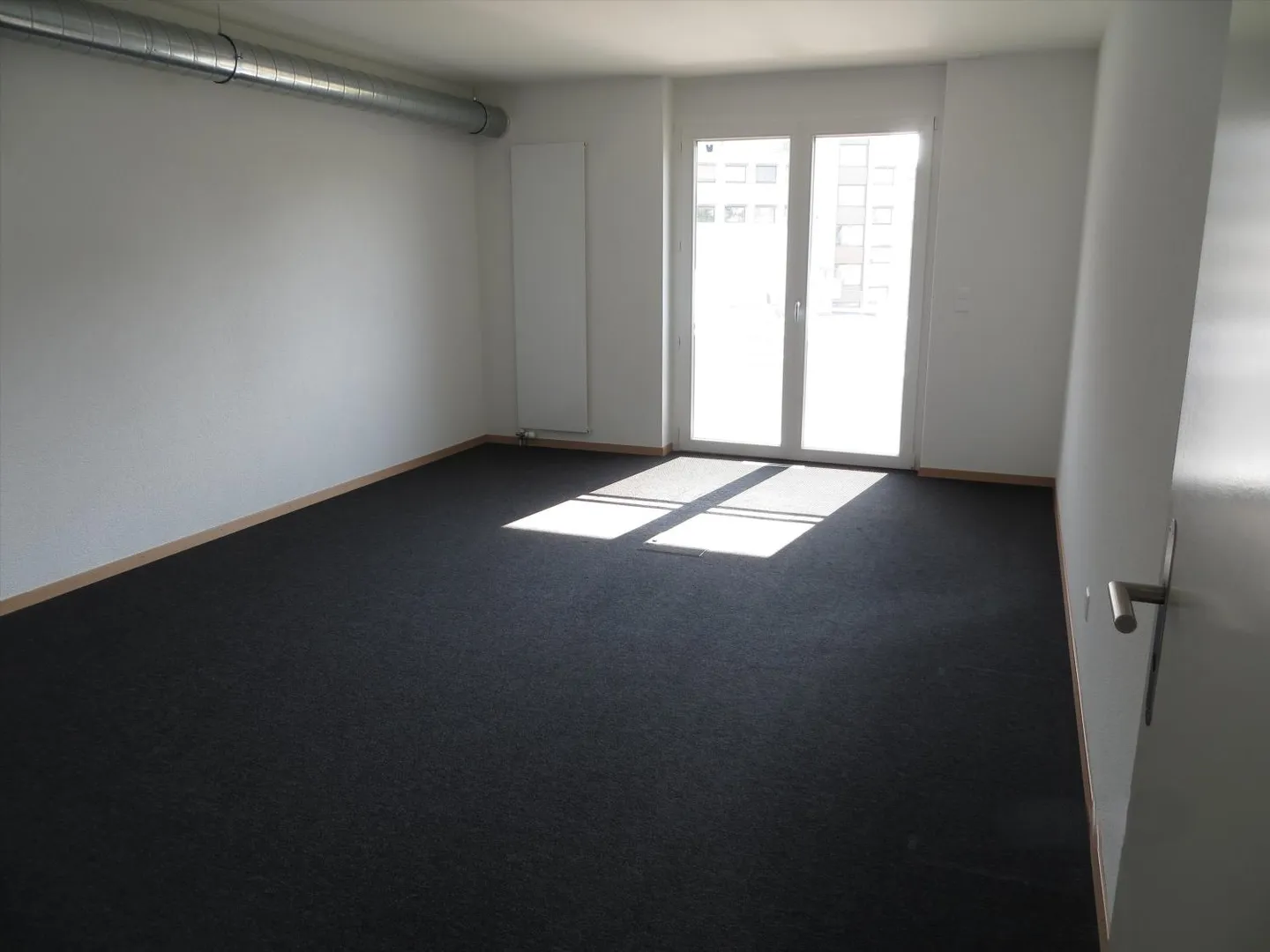 Bureau Moderne au Centre-Ville - Photo 4 sur 5