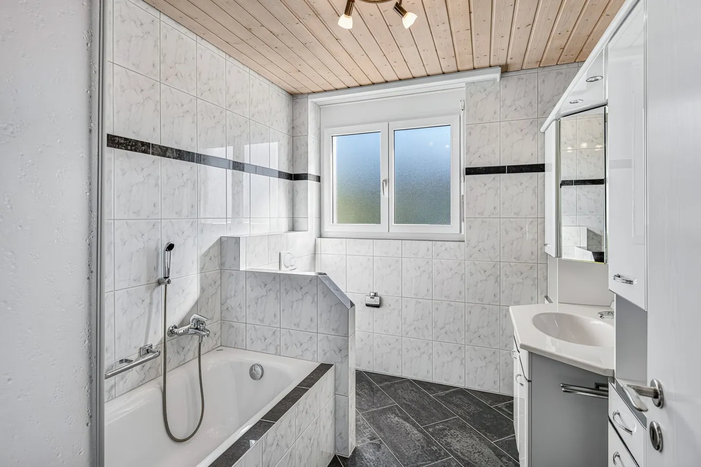 Charmantes Einfamilienhaus - Foto 8 von 9