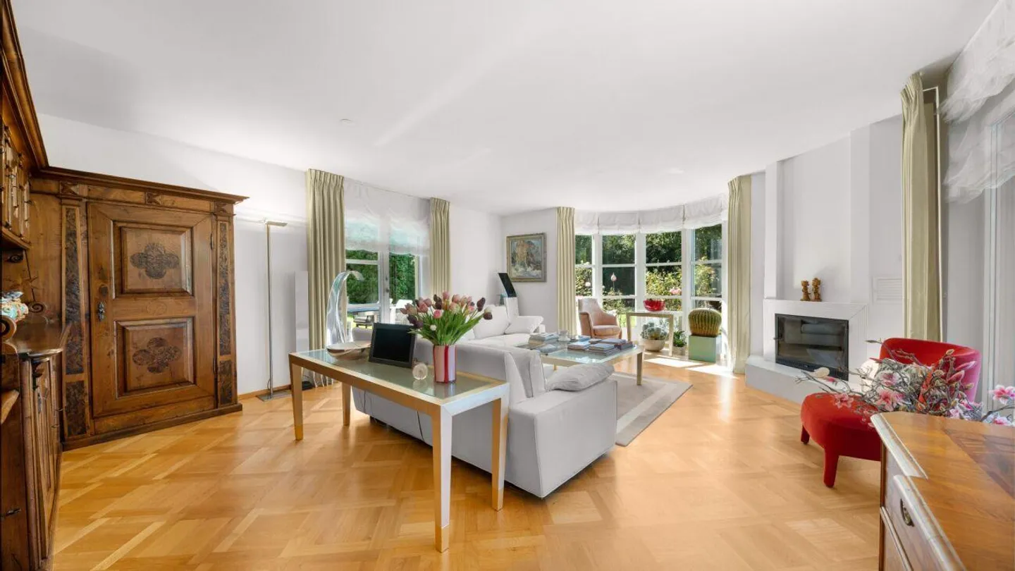Exklusives Einfamilienhaus an traumhafter Lage dass keine Wünsche o... - Foto 5 von 12