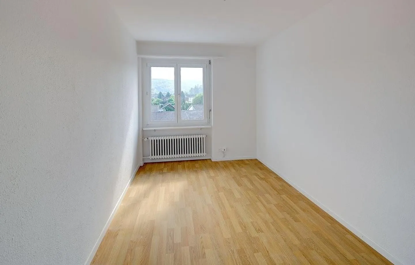 Your new home: Charming 3-room apartment - Photo 3 of 7