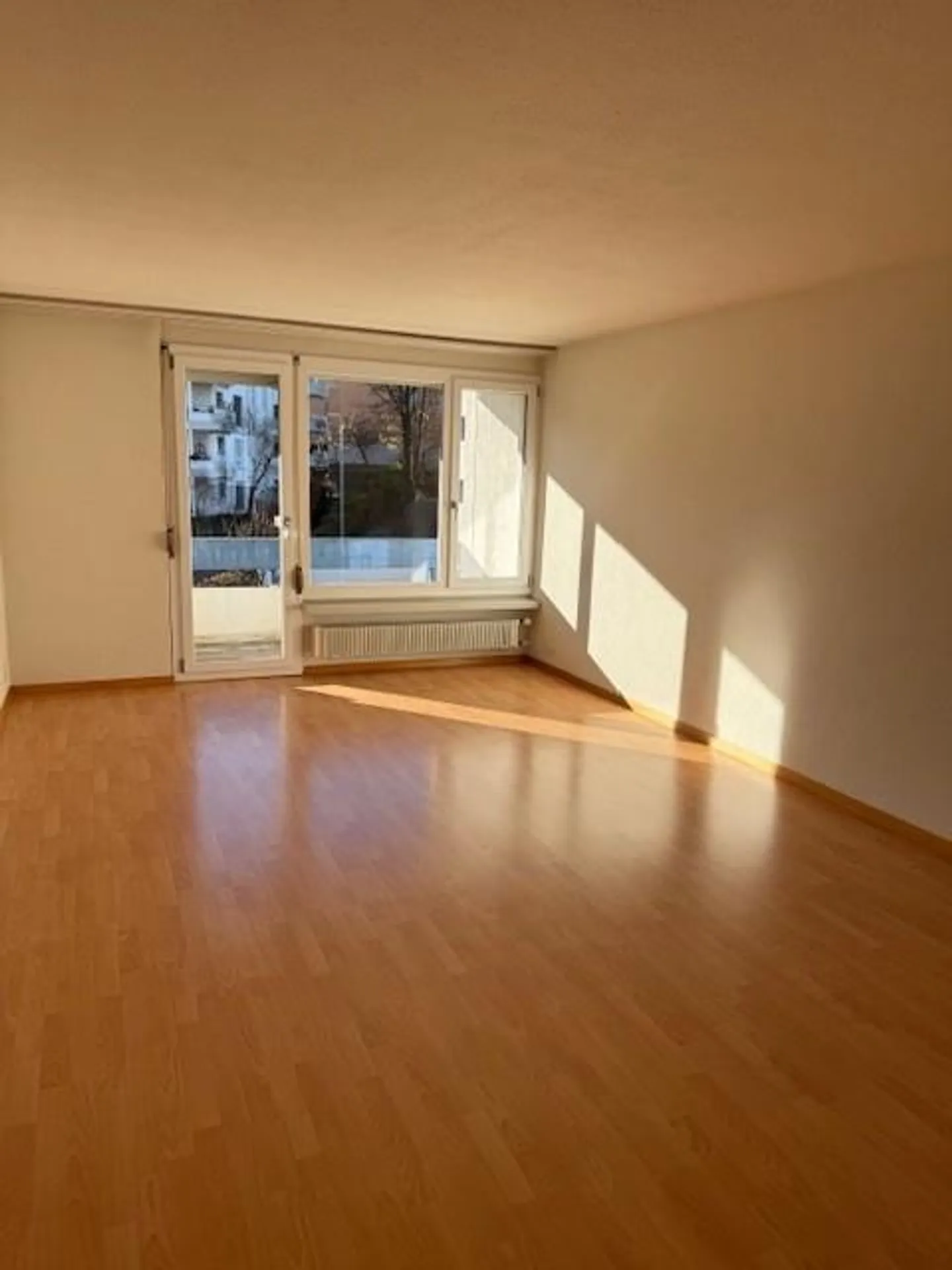 Charmante 3-ZWG an Toplage in Horgen - Befristet bis 31.12.2027 - Foto 1 di 4