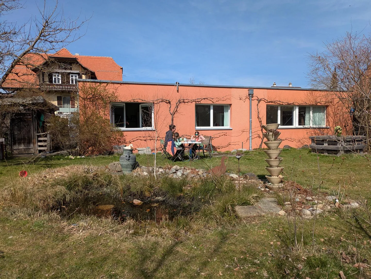 Propriété de 4 pièces au centre du village - parfait pour une famille ou un colocation - Photo 2 sur 13