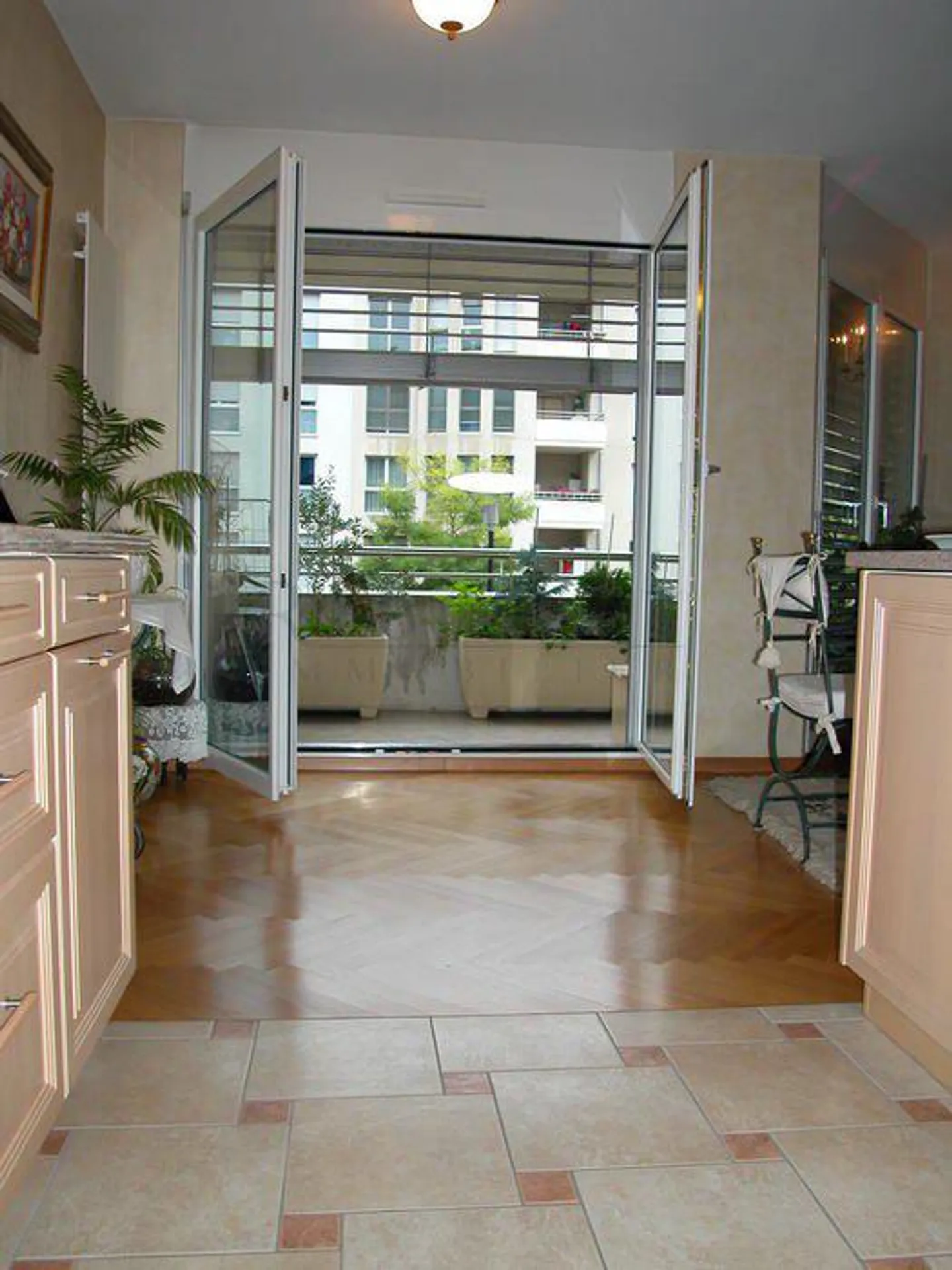 Luxuswohnung nahe internationalen Organisationen - Foto 4 von 11