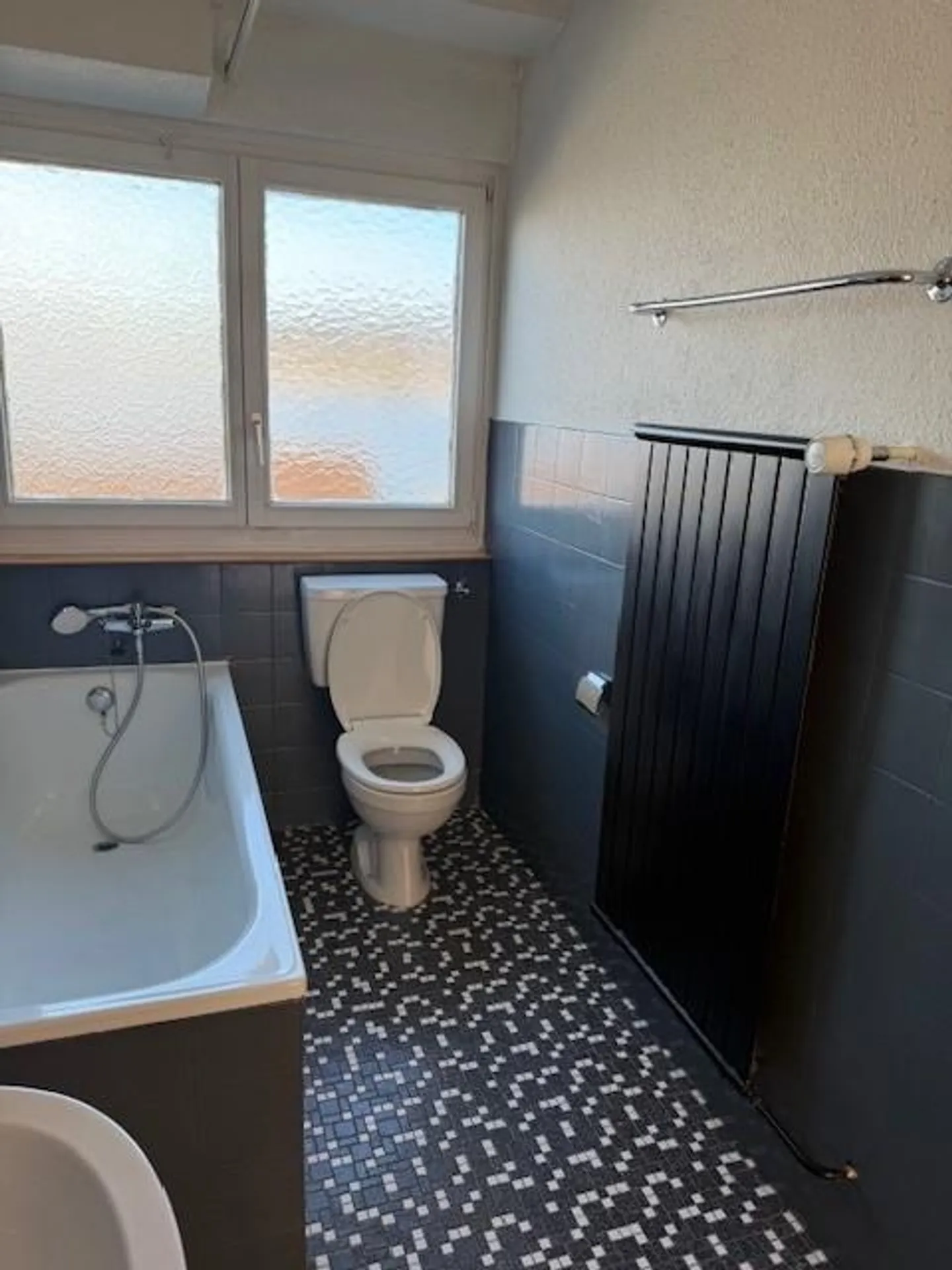 Charmante 3-ZWG an Toplage in Horgen - Befristet bis 31.12.2027 - Foto 3 di 4