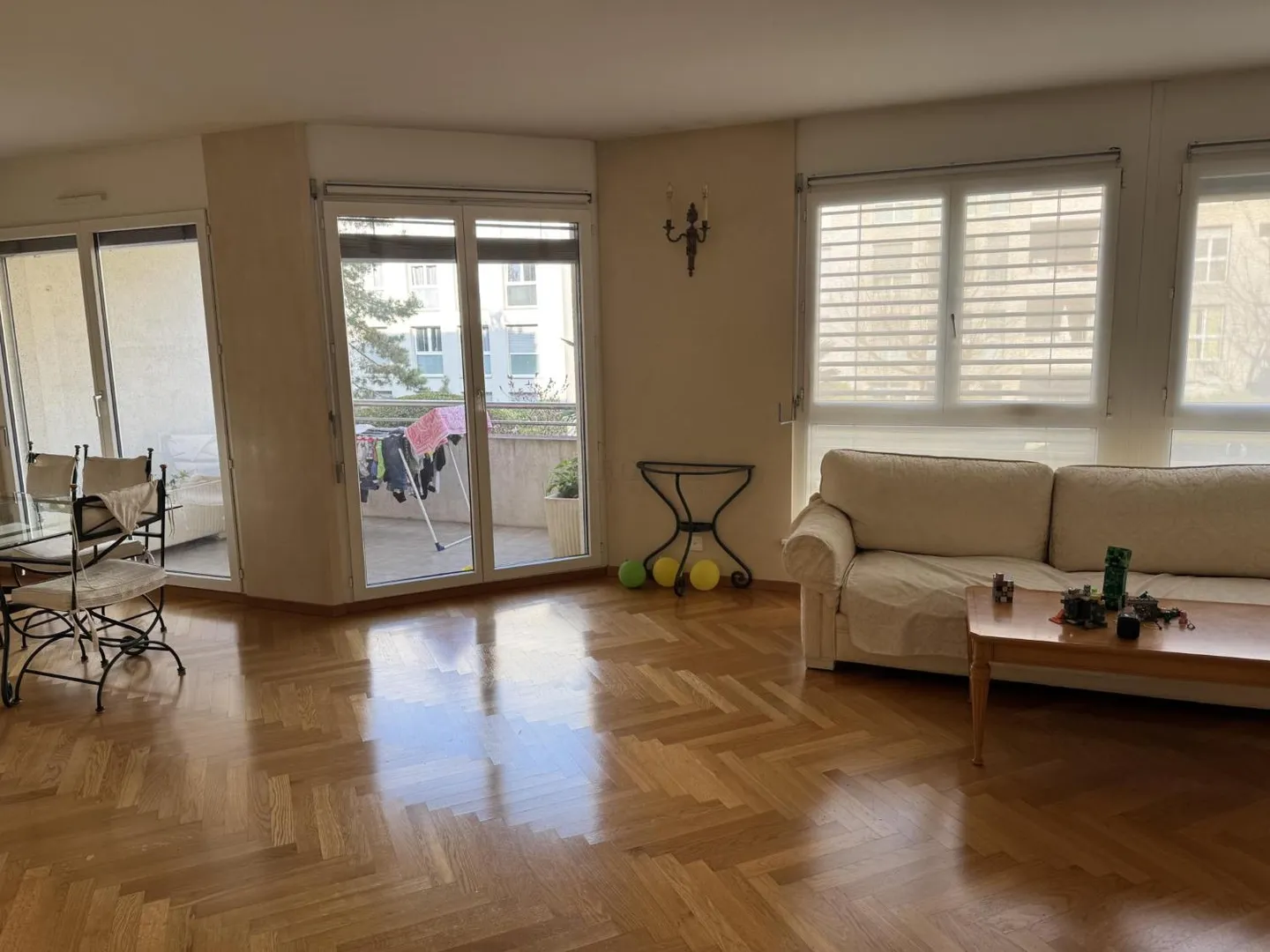 Luxuswohnung nahe internationalen Organisationen - Foto 1 von 11