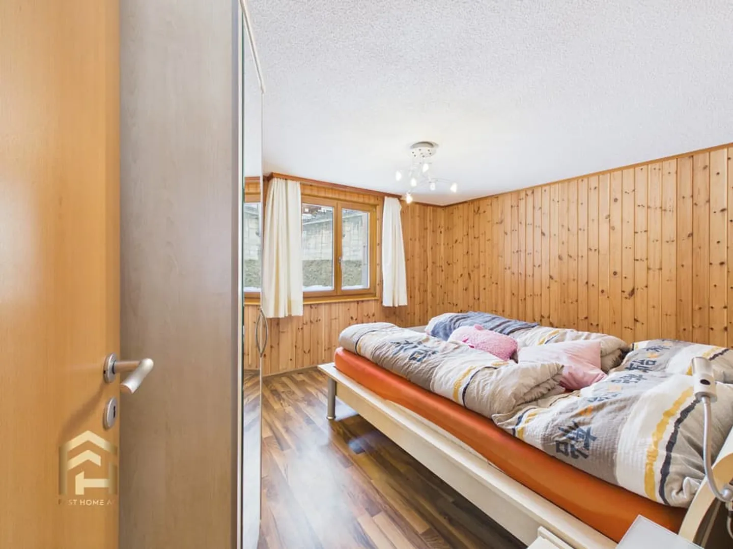 Appartement spacieux de 3,5 pièces à Herbriggen, rénové et bien desservi - Photo 6 sur 12