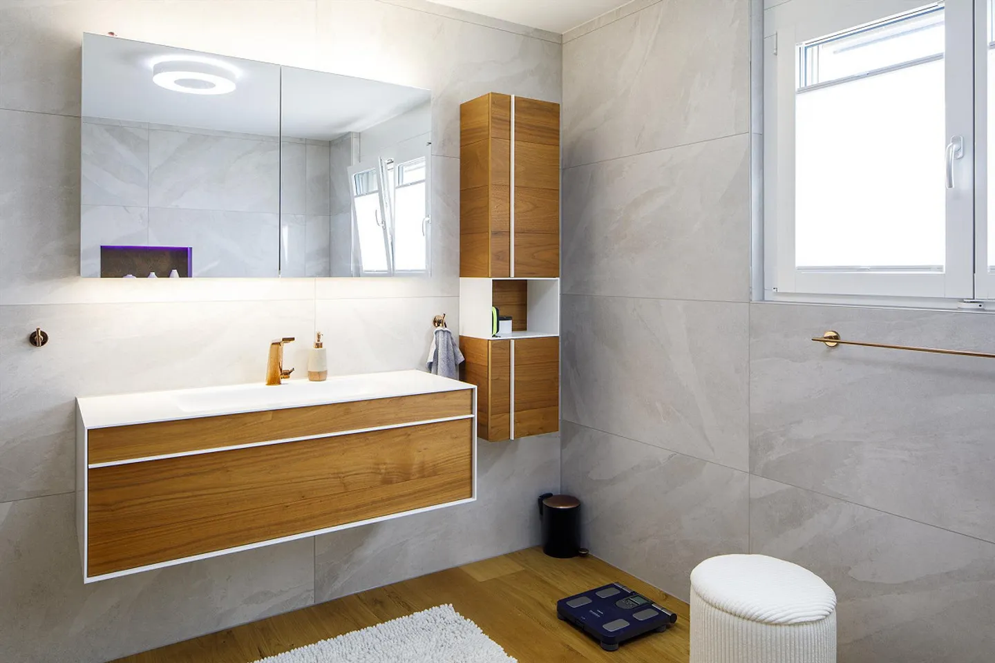 Exklusive 5.5 Zimmer Terrassenwohnung mit Berg- und Panoramasicht - Photo 14 sur 21