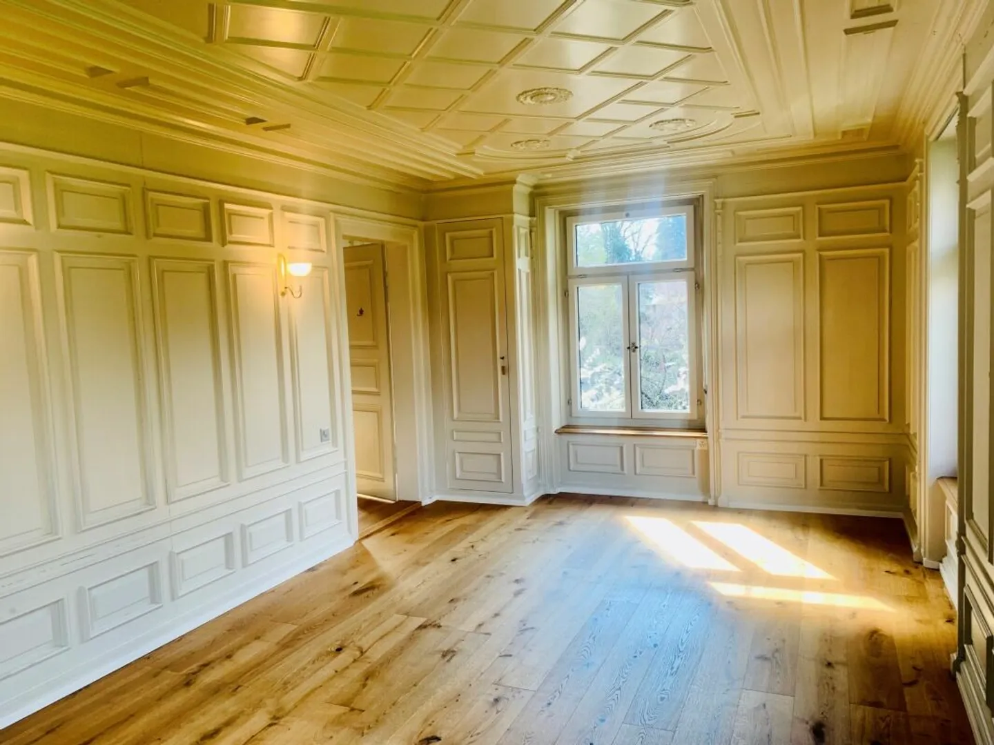 Unique apartment with large living space in a sunny location - Photo 5 of 11