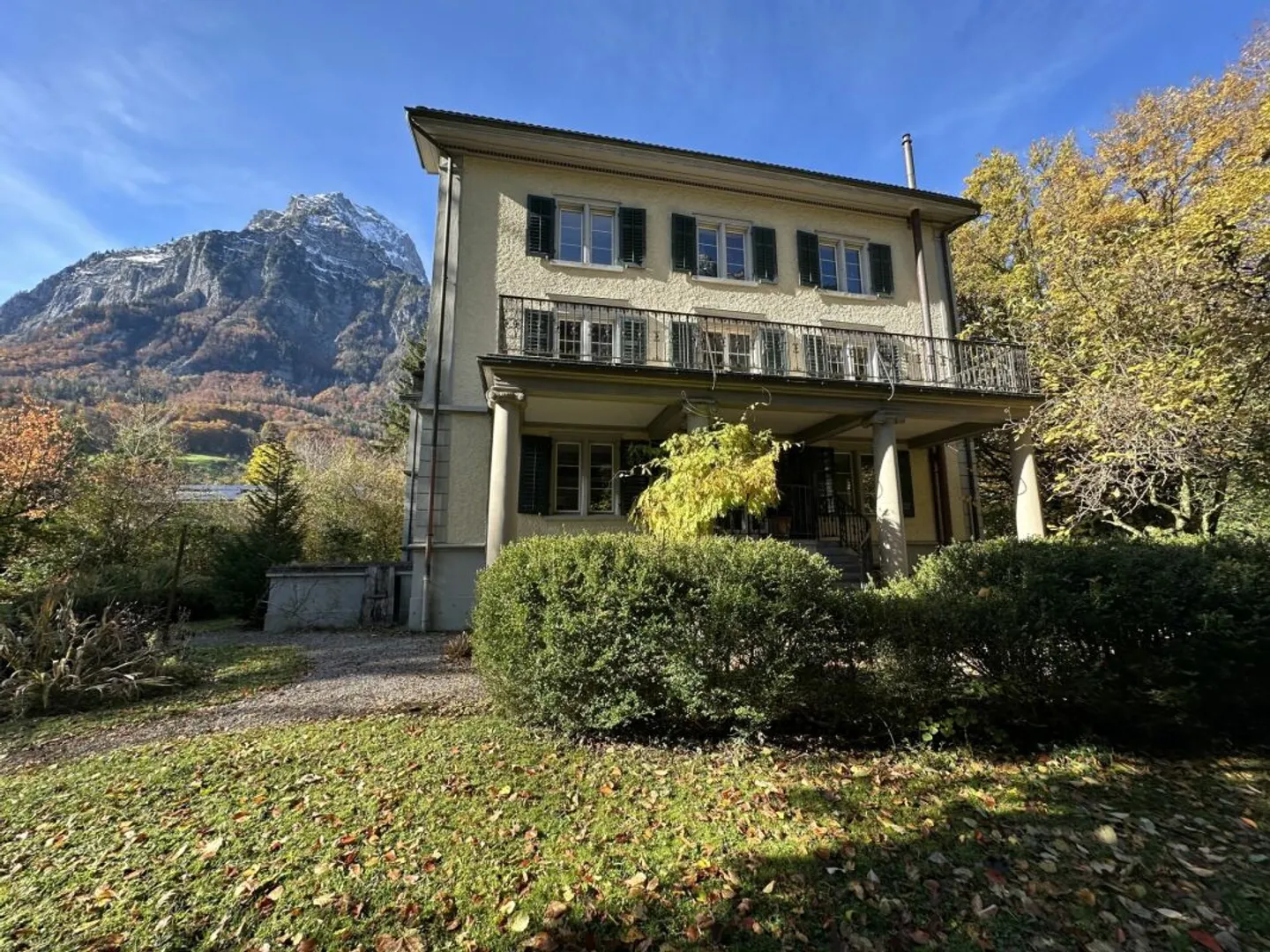 Unique apartment with large living space in a sunny location - Photo 11 of 11