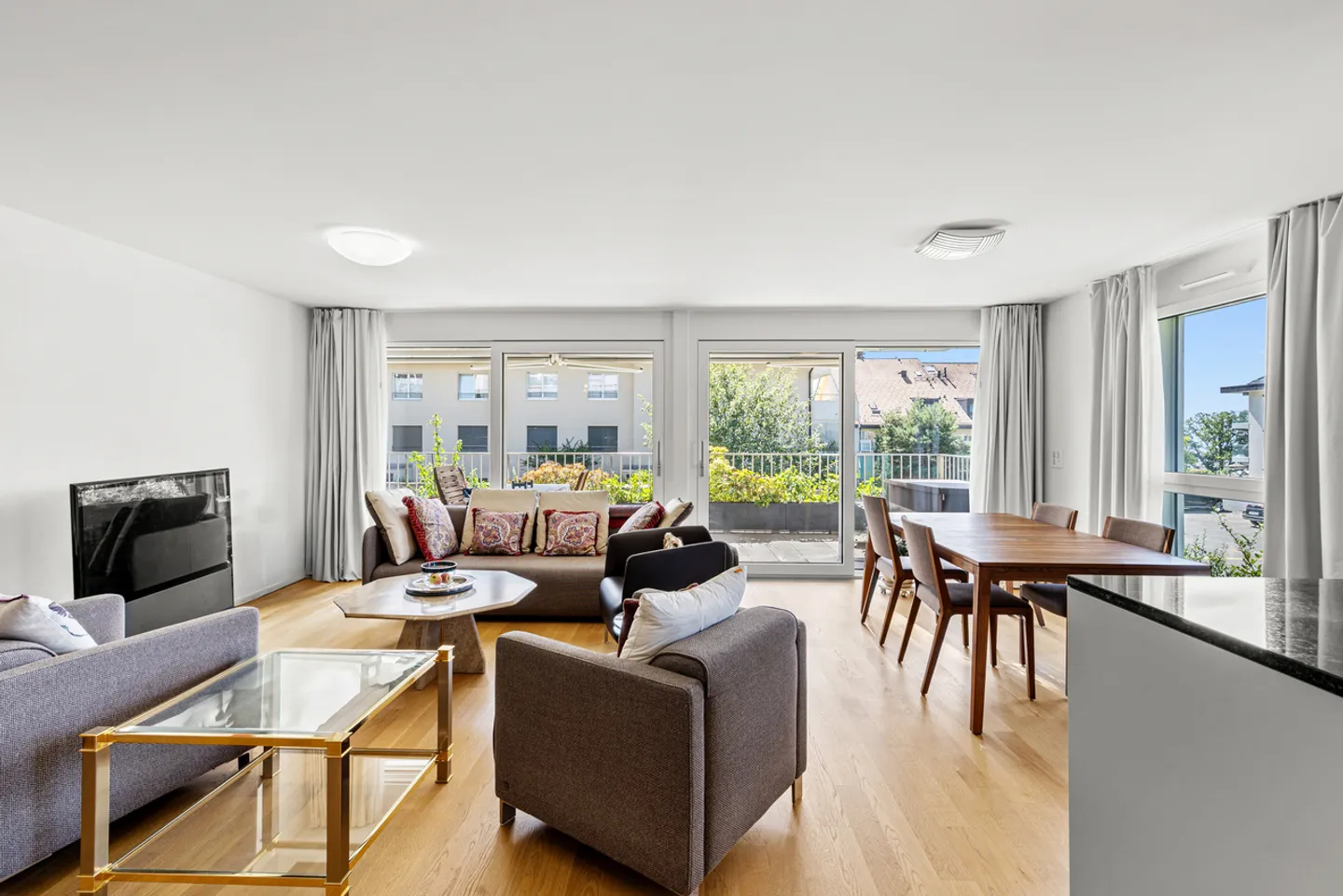 Appartamento di lusso 4,5 nel centro di St-Légier - Foto 2 di 14