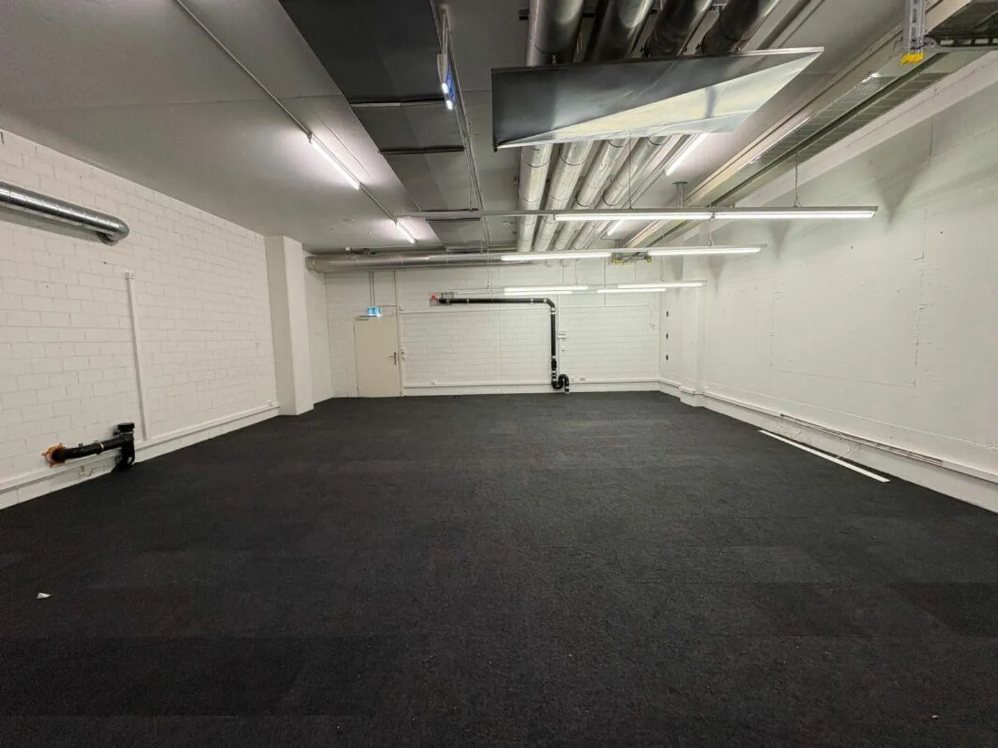 Espace de stockage spacieux au centre de Zug - Photo 4 sur 4
