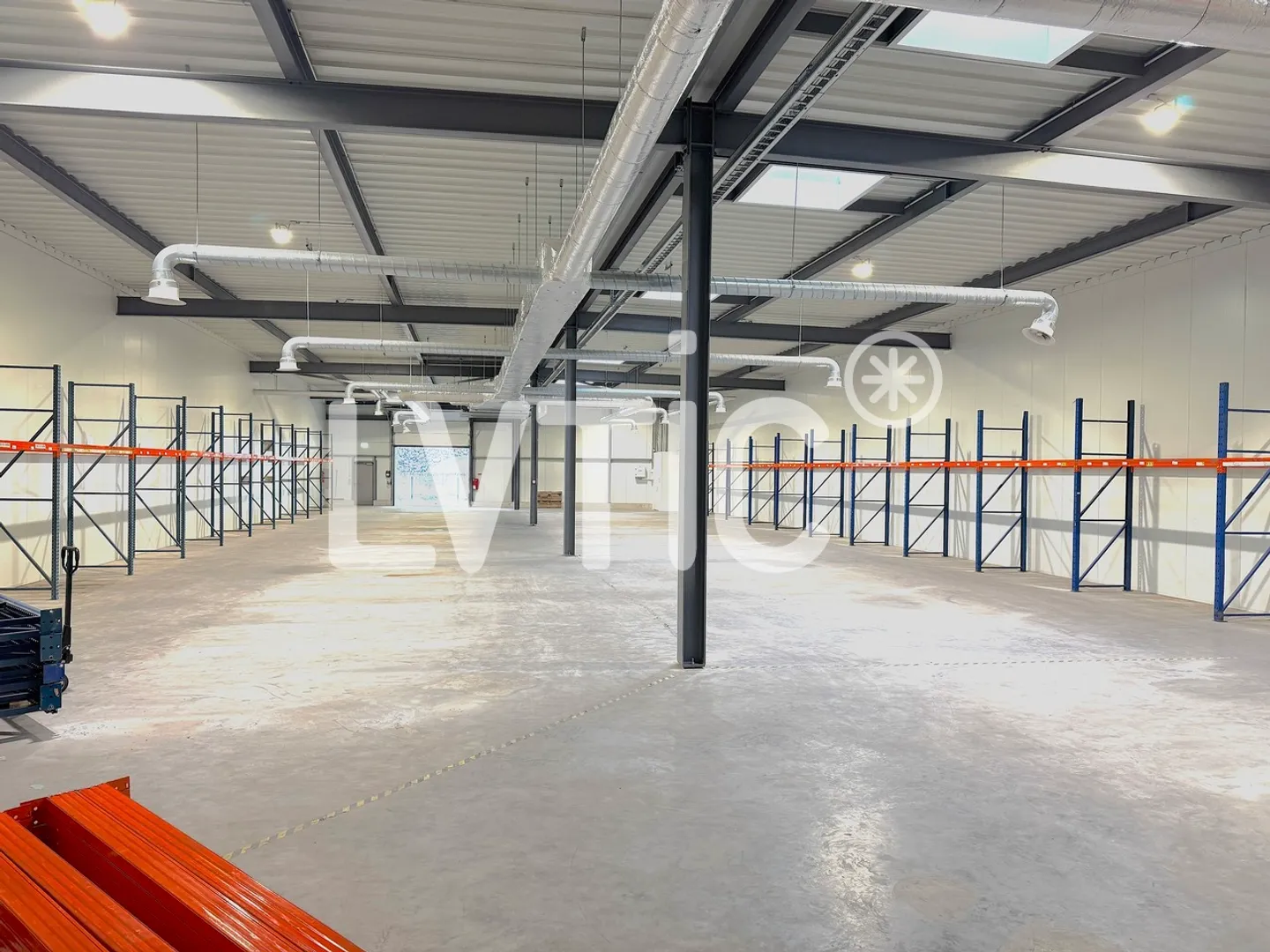 Lager, Werkstatt von 796 m2 zur Miete in Villeneuve - Foto 3 von 14