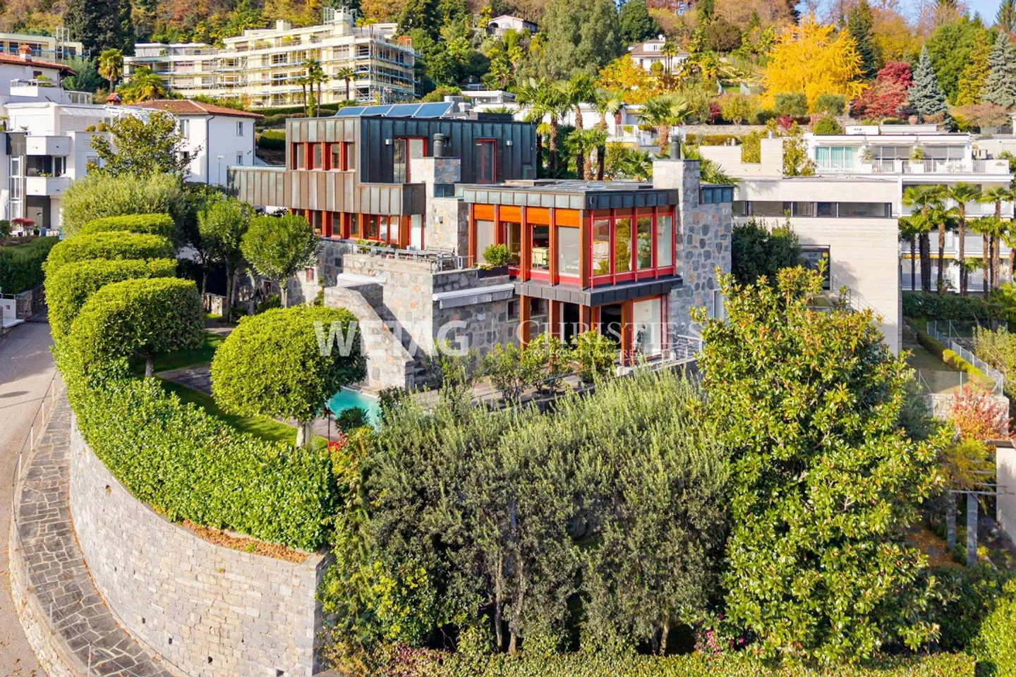 Exclusive, contemporary villa in a privileged location with stunning lake views in Ascona for sale - Photo 2 of 13