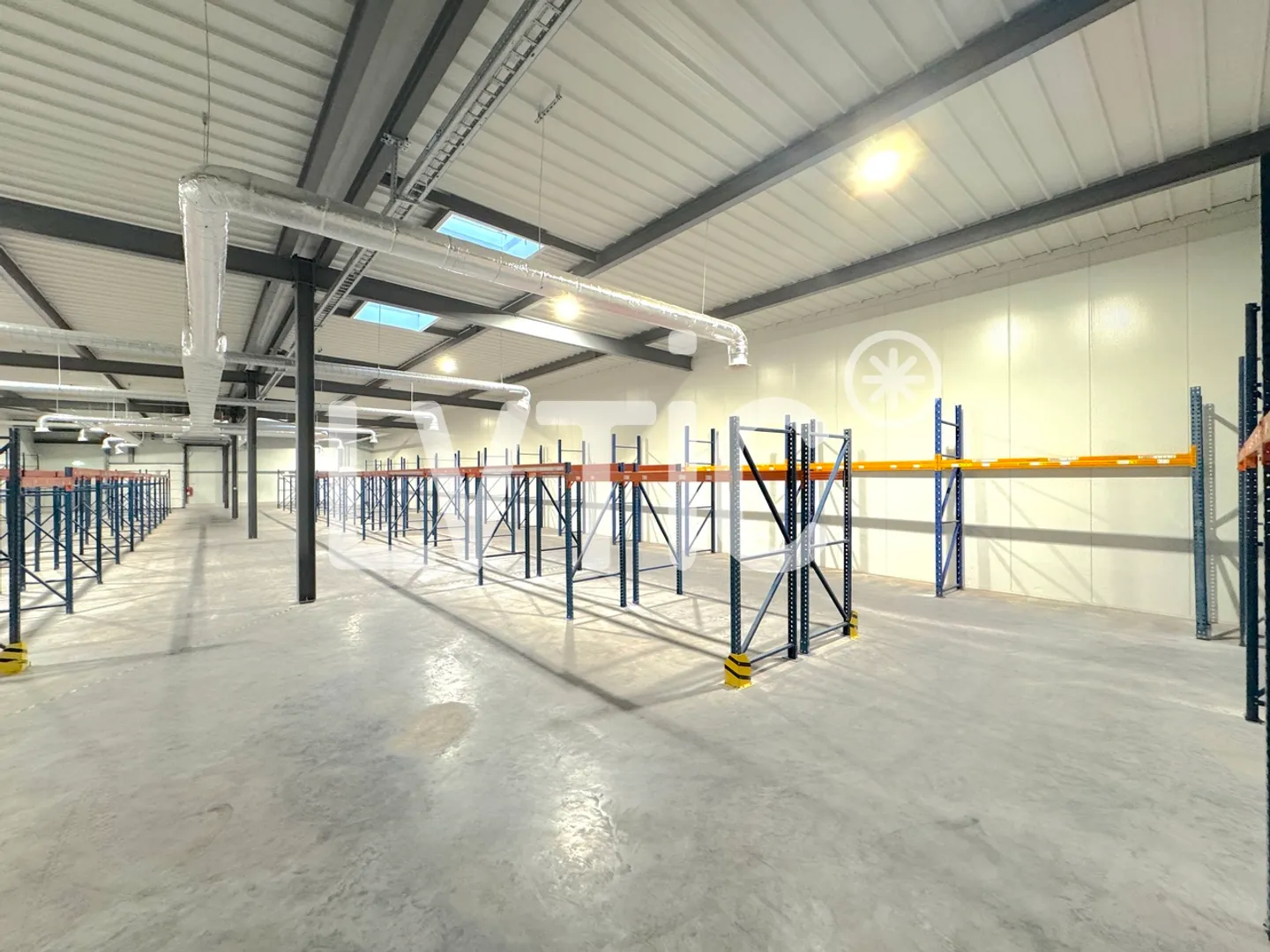 Lager, Werkstatt von 796 m2 zur Miete in Villeneuve - Foto 10 von 14