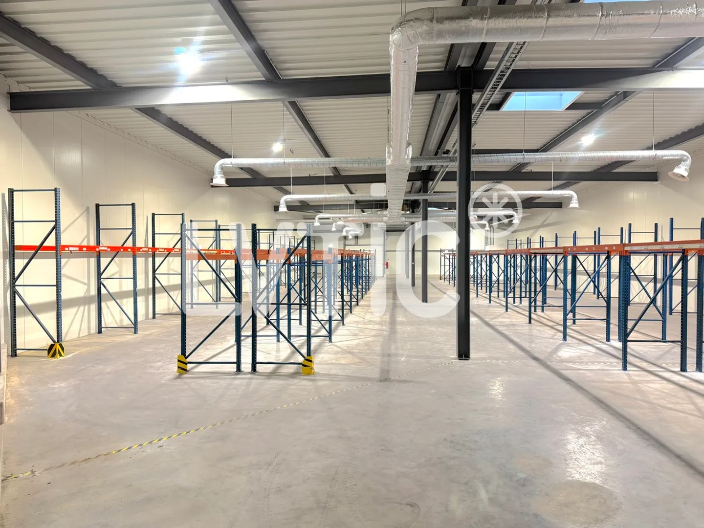 Lager, Werkstatt von 796 m2 zur Miete in Villeneuve - Foto 11 von 14