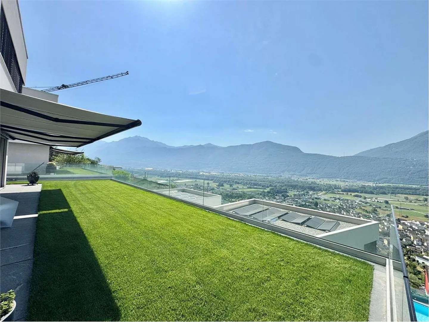 Villa moderna Minergie-P ad Agarone - Foto 1 di 13
