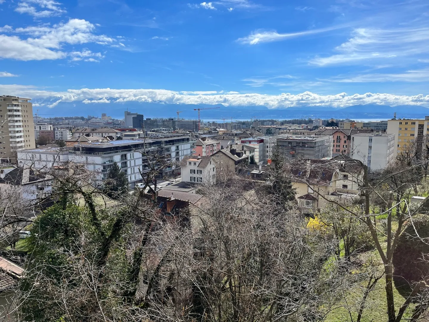 Apartment with 4.5 rooms on Chemin du Mont-Blanc 3, 1023 Crissier - Photo 2 of 7