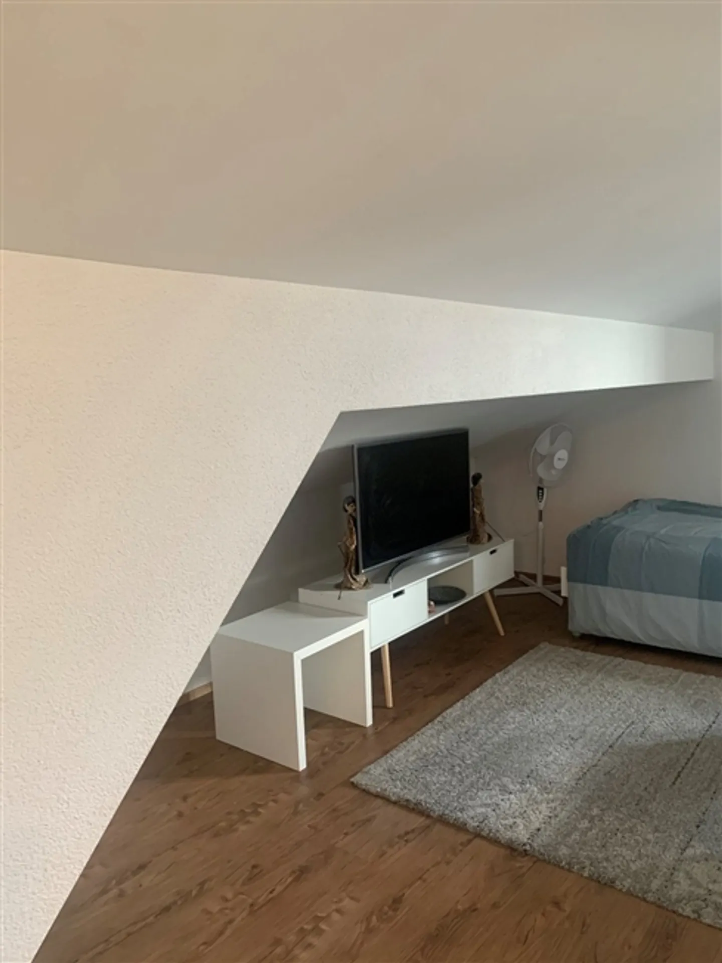 🏡 Modernes 2.5-Zimmer möbliertes Apartment – Altbergstrasse 2, 8953 Dietikon - Foto 3 von 8