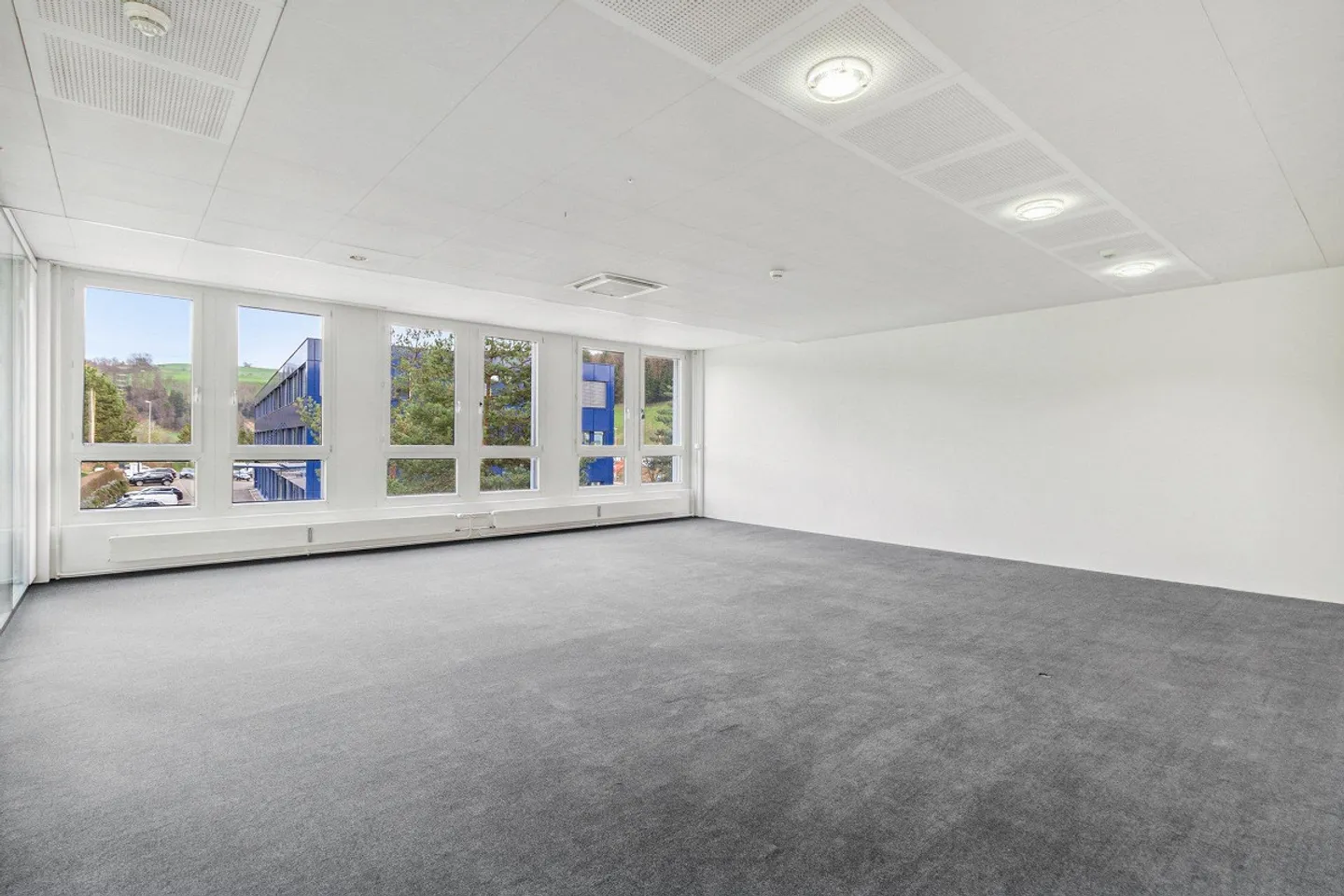 Modernes Büro in Baar - Foto 6 von 11
