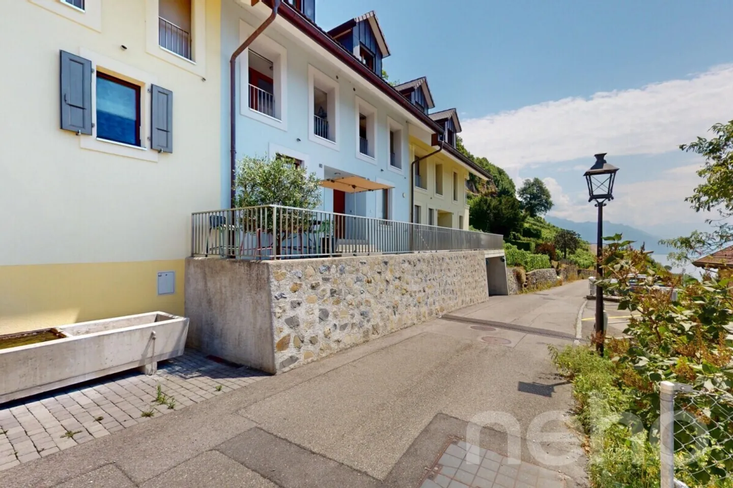 Magnifique maison mitoyenne avec vue sur le lac à Saint-Saphorin - Photo 3 sur 13