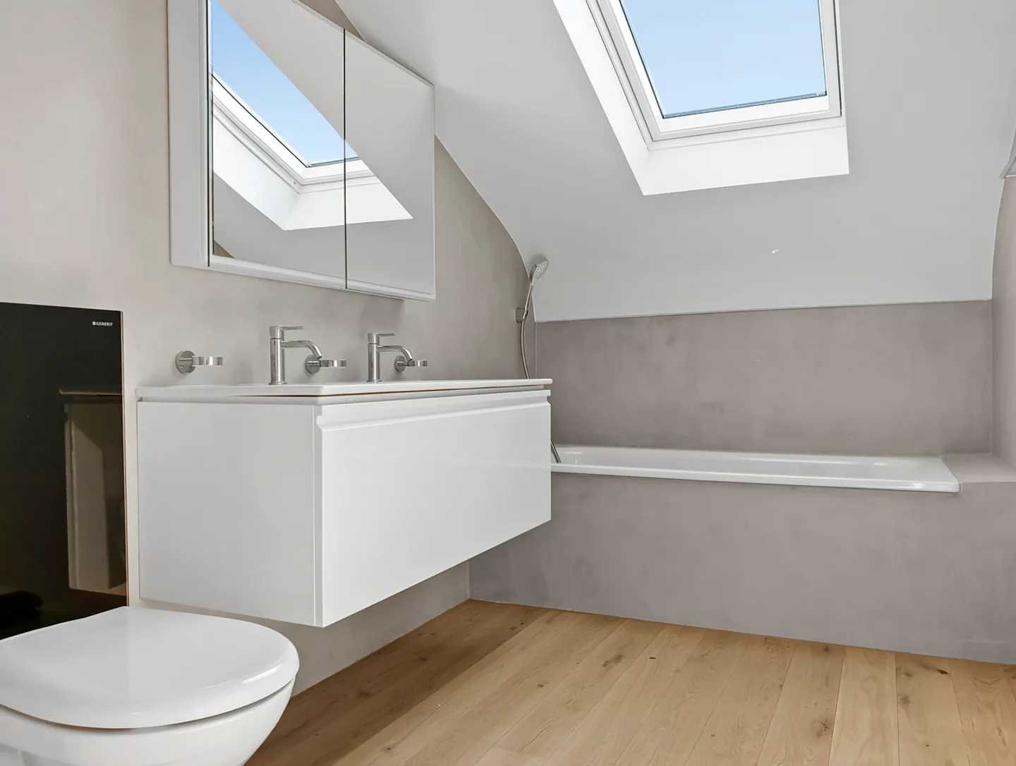 Maison individuelle charmante et modernisée avec jardin et piscine - Photo 8 sur 9