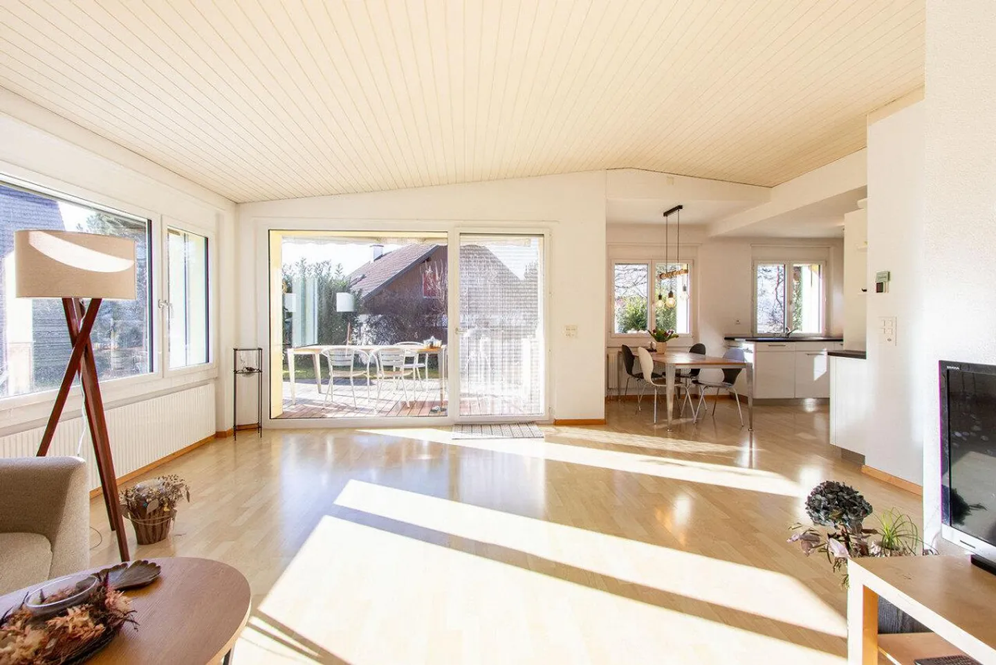 Maison individuelle de 5,5 pièces dans un emplacement calme à Kerzers - Photo 10 sur 15