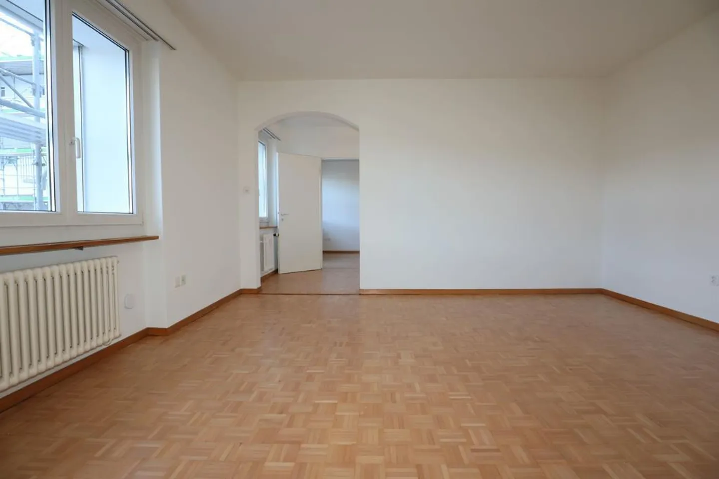 Ampio appartamento di 2,5 stanze per single e coppie - Foto 6 di 10