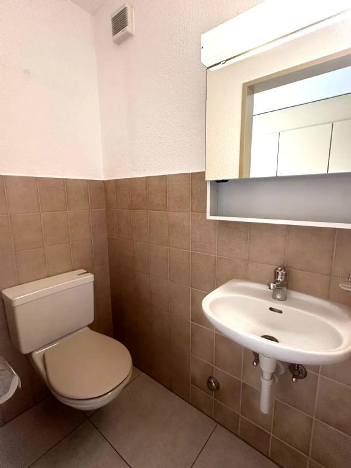 Sonnige Wohnung in ruhiger Lage - Foto 6 von 9